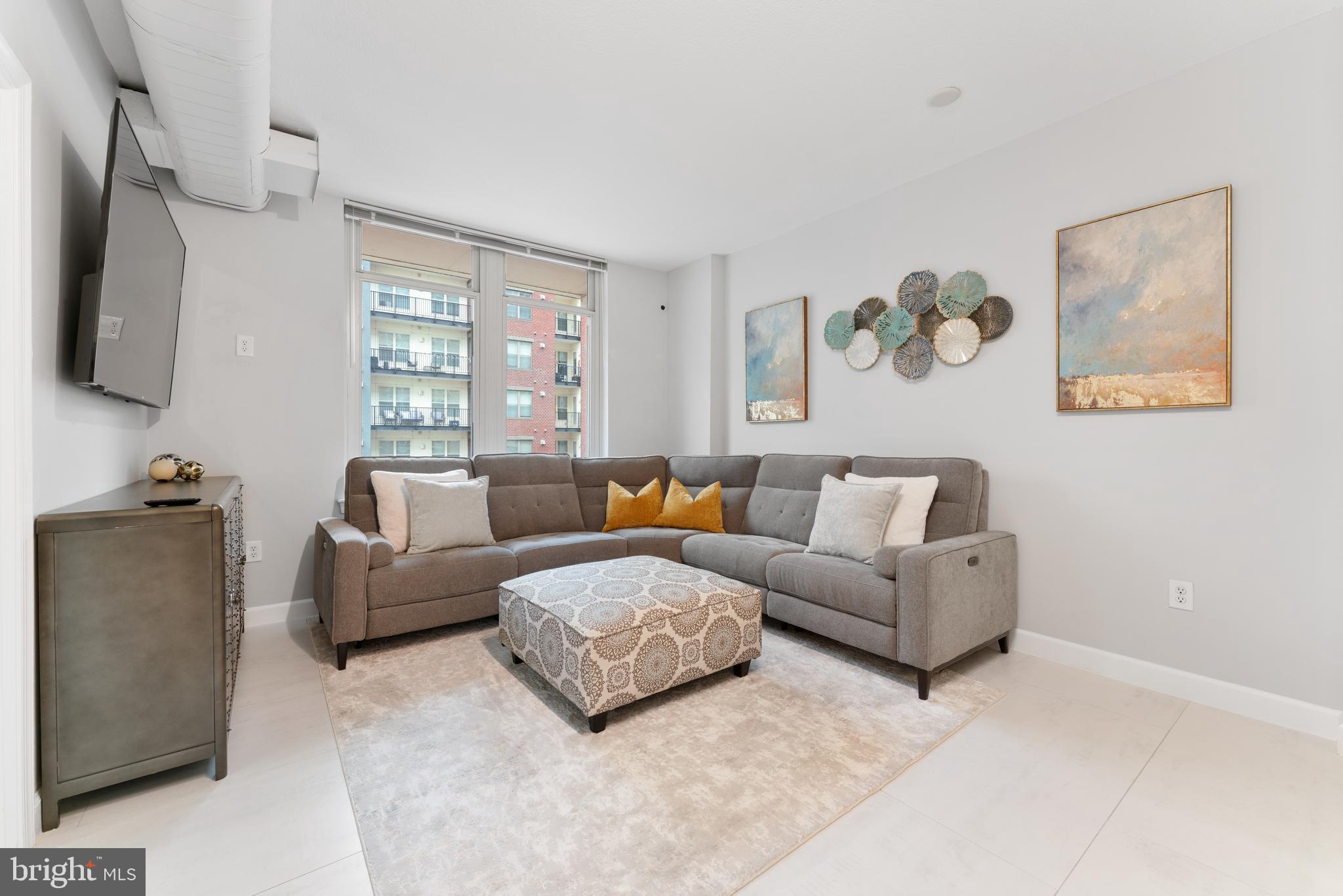 ONE NATIONAL HARBOR CONDOMINIUM - Residential Lease