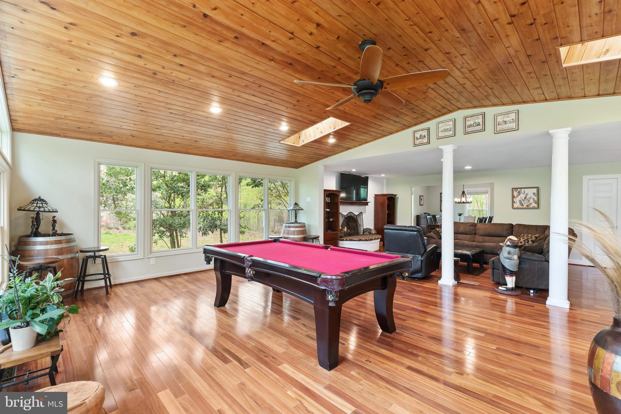 HAMPTON WOODS WEST - Residential