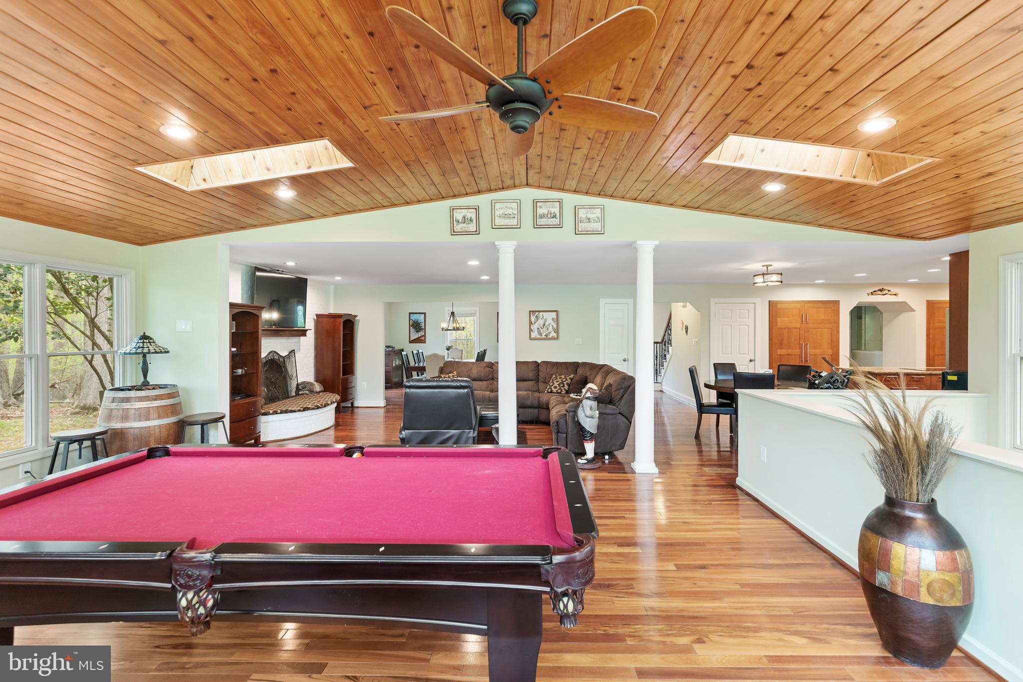 HAMPTON WOODS WEST - Residential