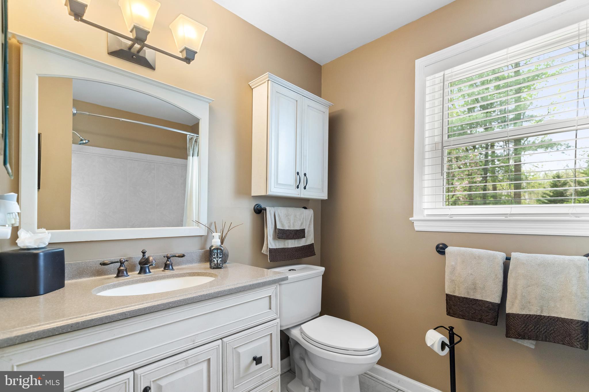 HAMPTON WOODS WEST - Residential