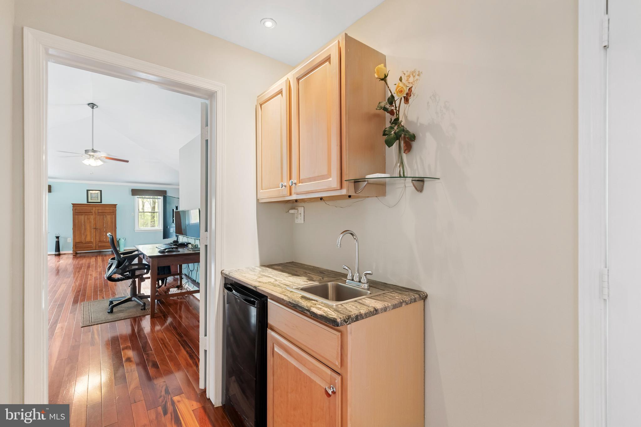 HAMPTON WOODS WEST - Residential