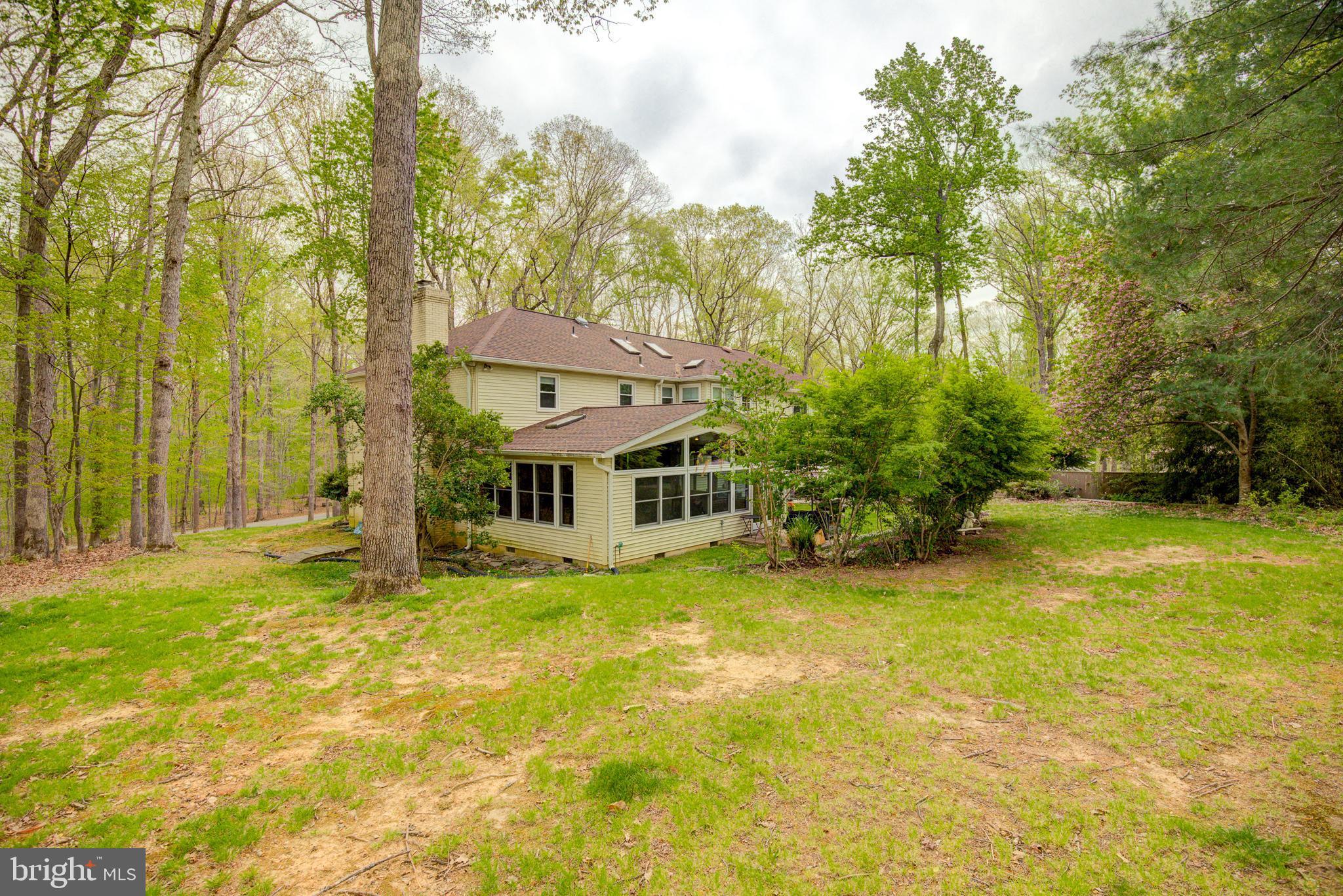 HAMPTON WOODS WEST - Residential