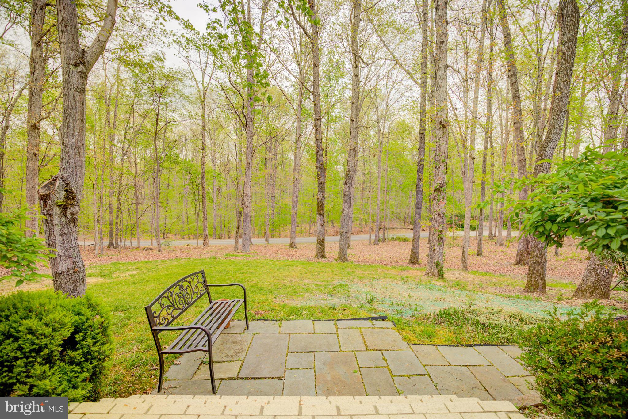 HAMPTON WOODS WEST - Residential