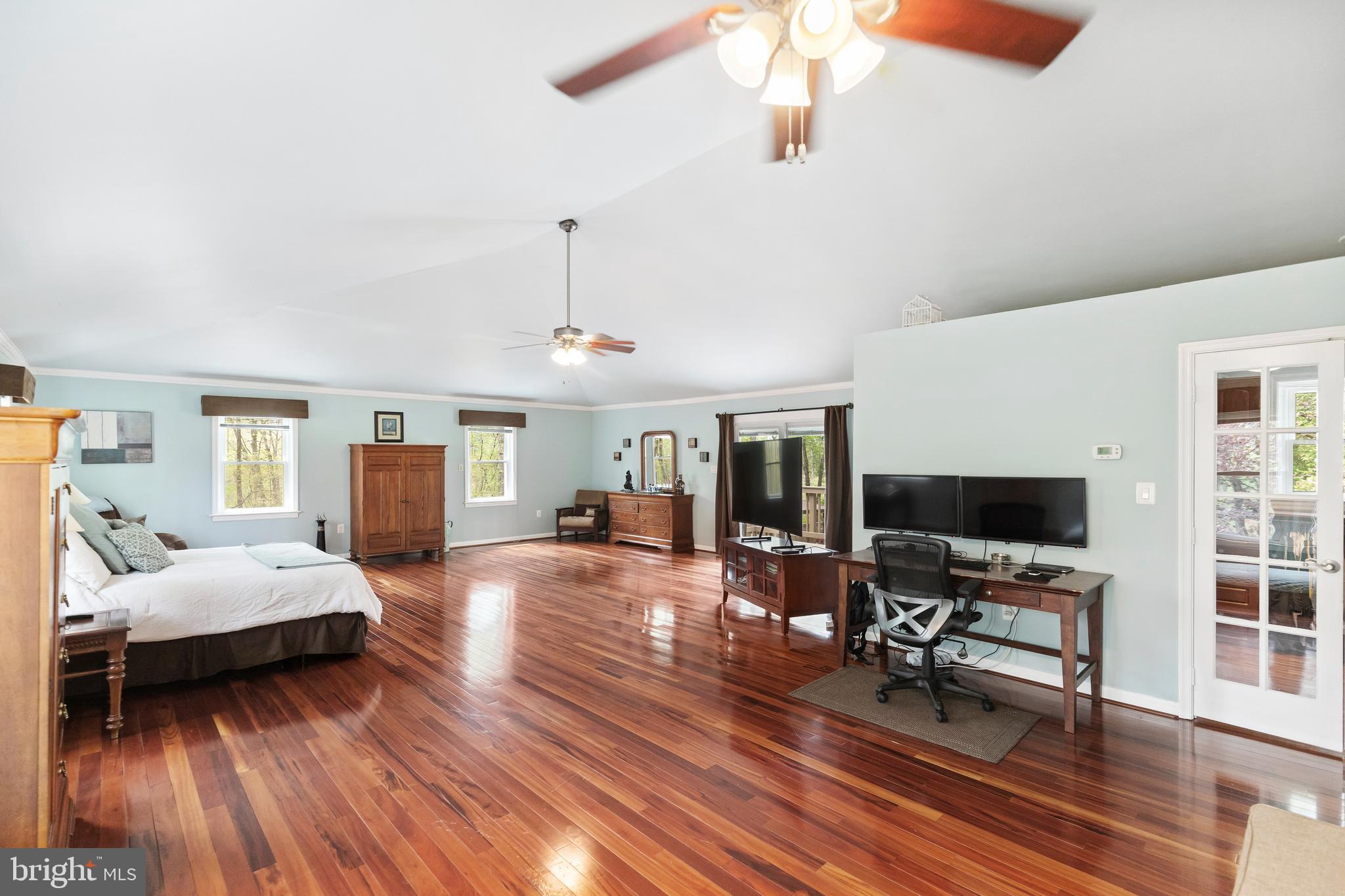 HAMPTON WOODS WEST - Residential