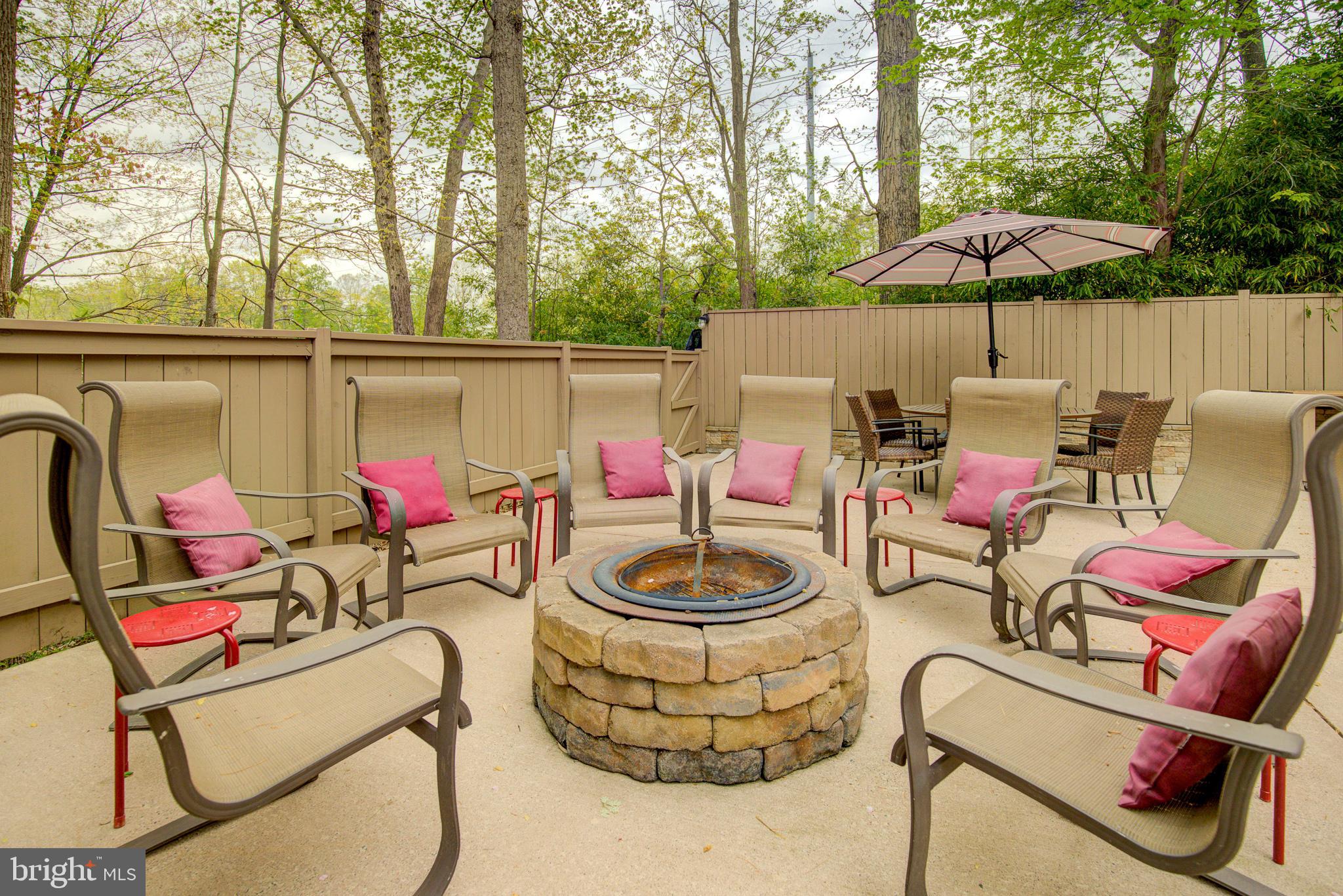 HAMPTON WOODS WEST - Residential