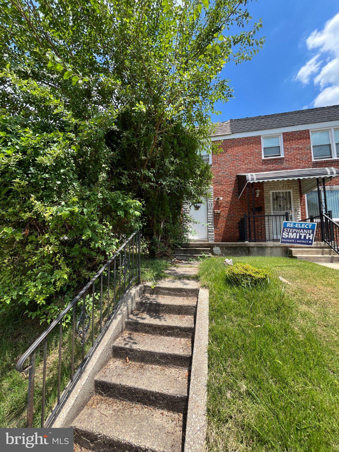 5453 WHITWOOD ROAD