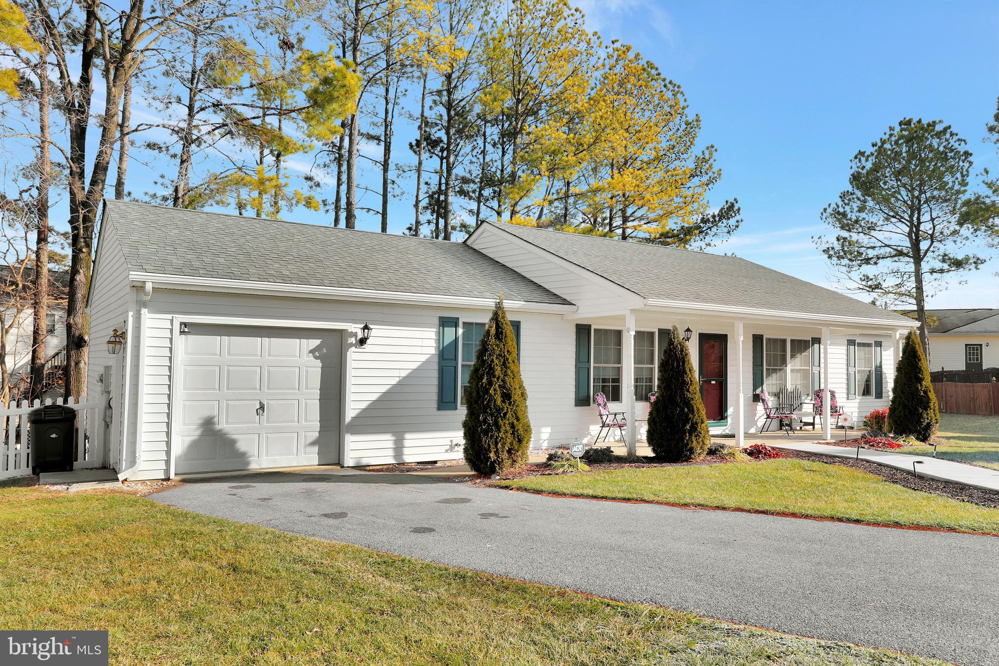 OPEQUON MEADOWS - Residential