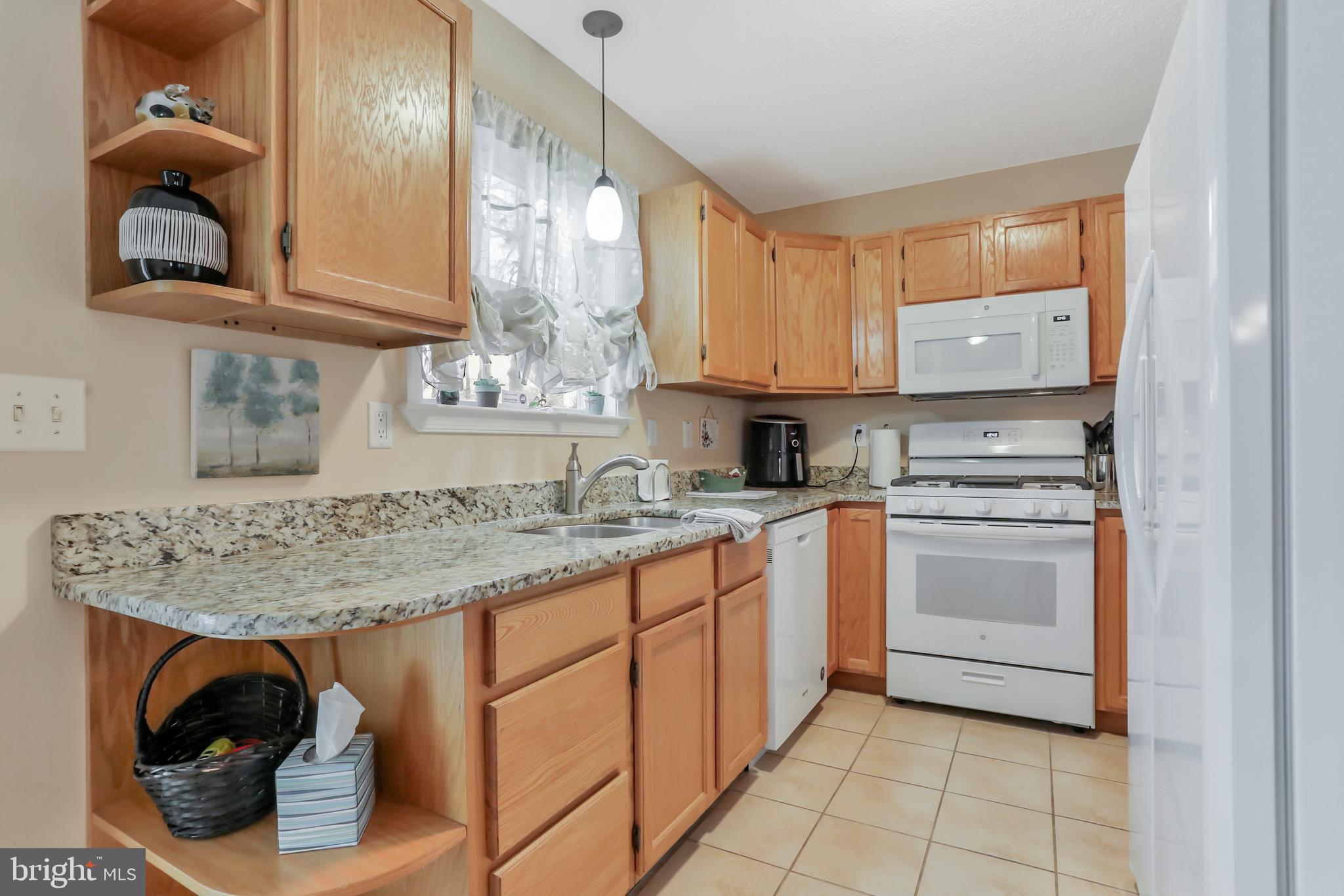 OPEQUON MEADOWS - Residential