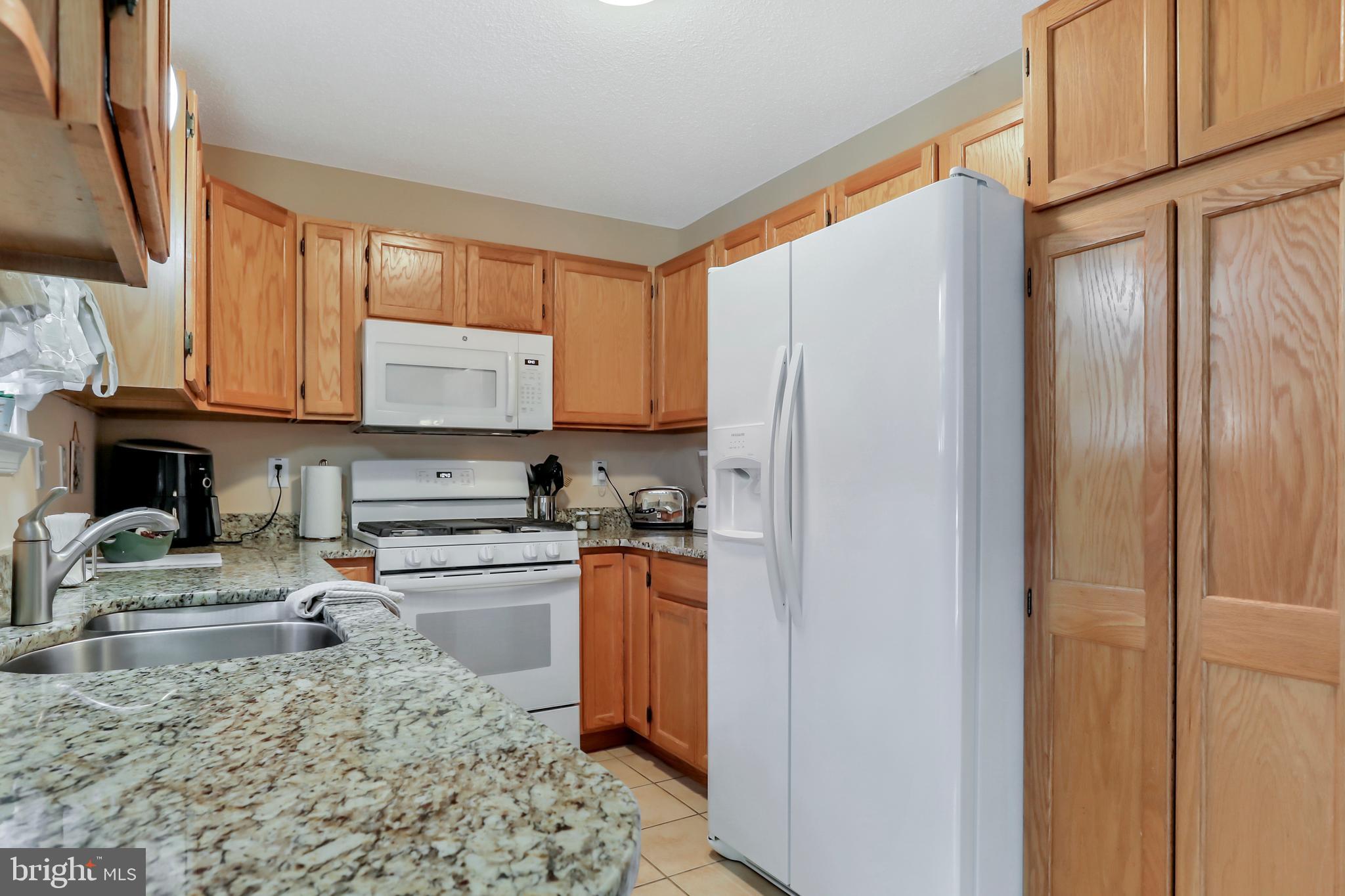 OPEQUON MEADOWS - Residential