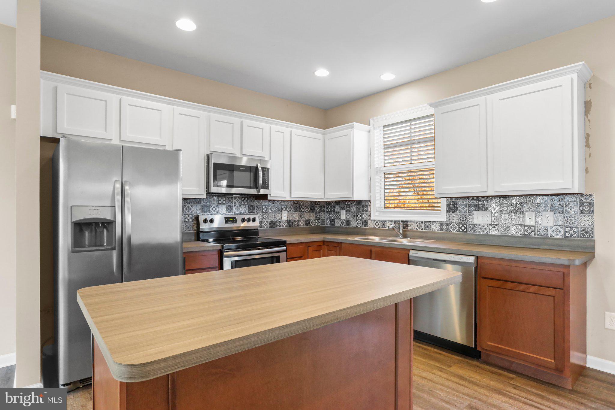 RED HILL - Residential