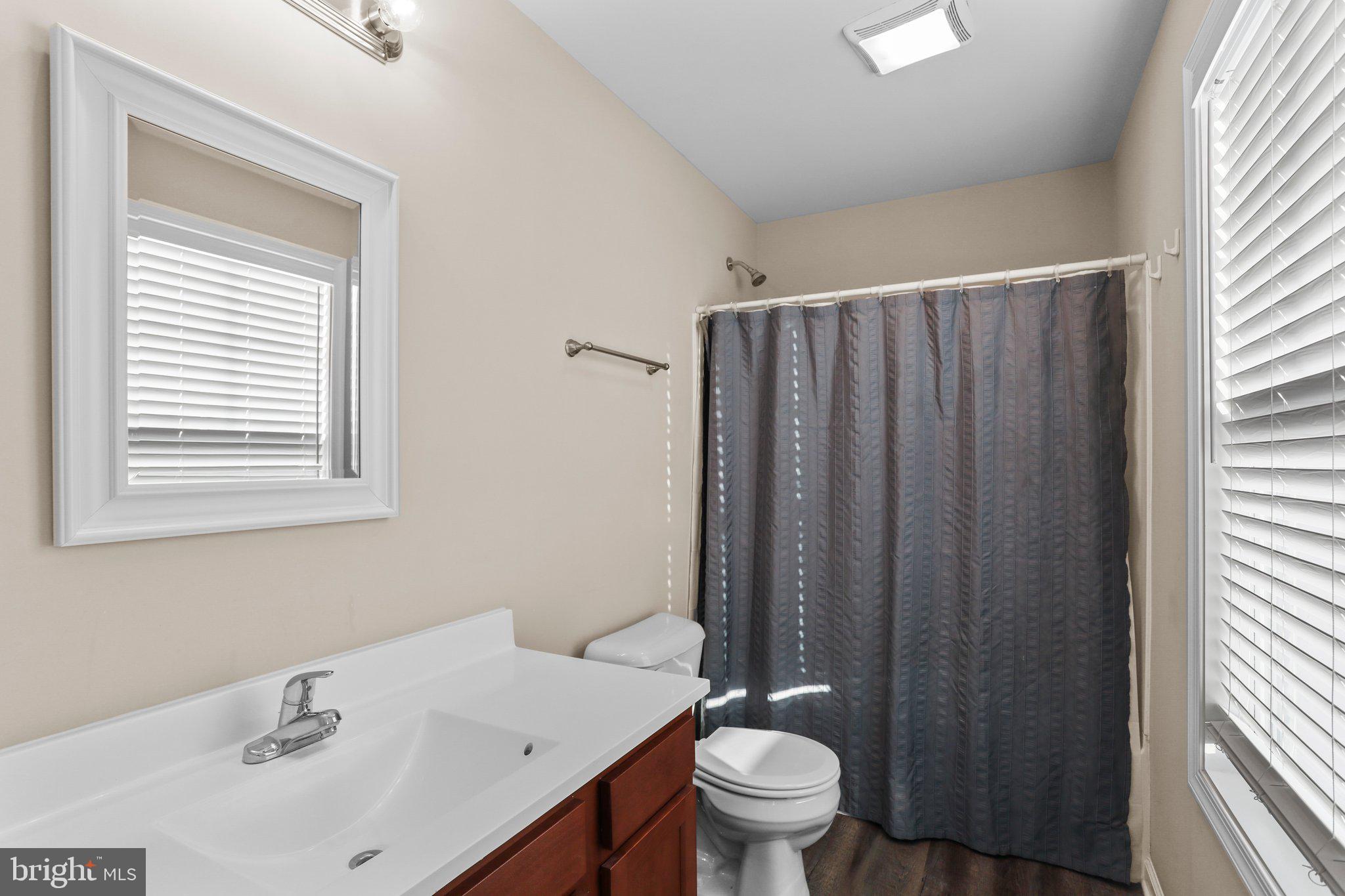 RED HILL - Residential