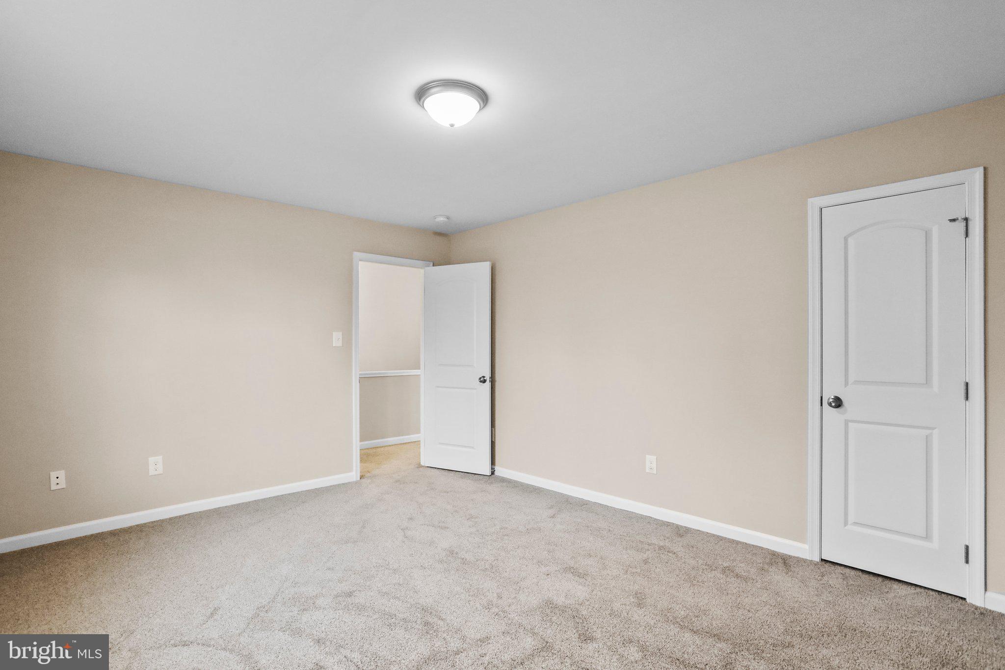 RED HILL - Residential