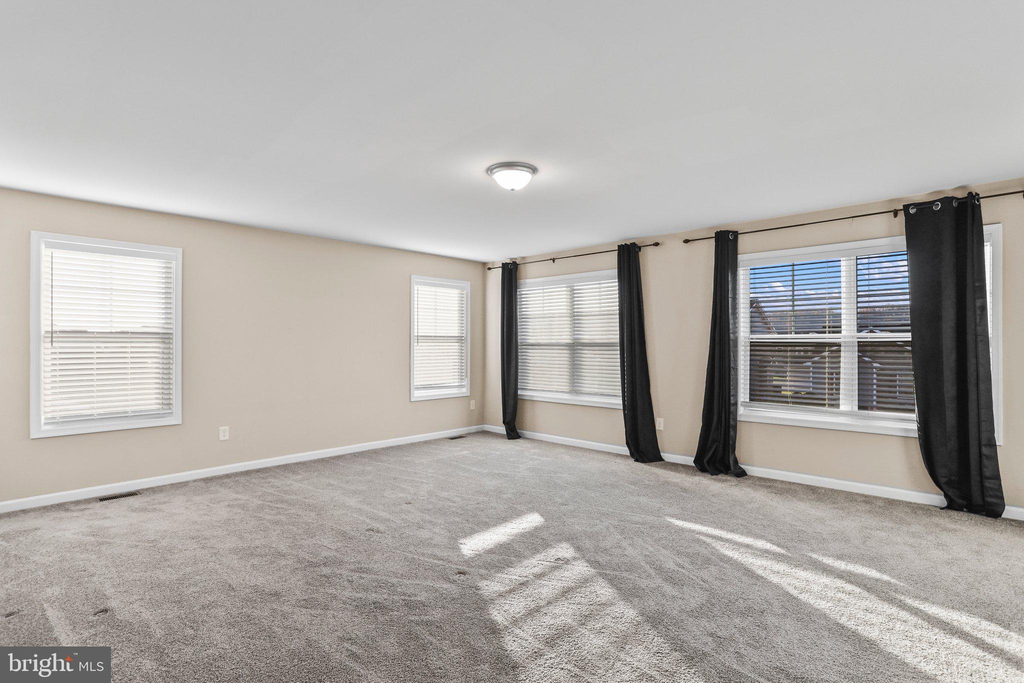 RED HILL - Residential