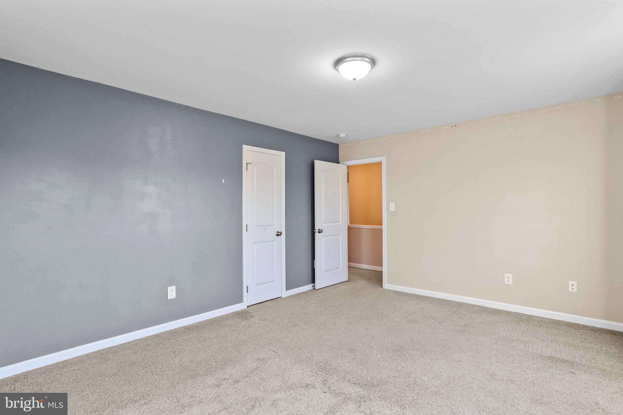 RED HILL - Residential