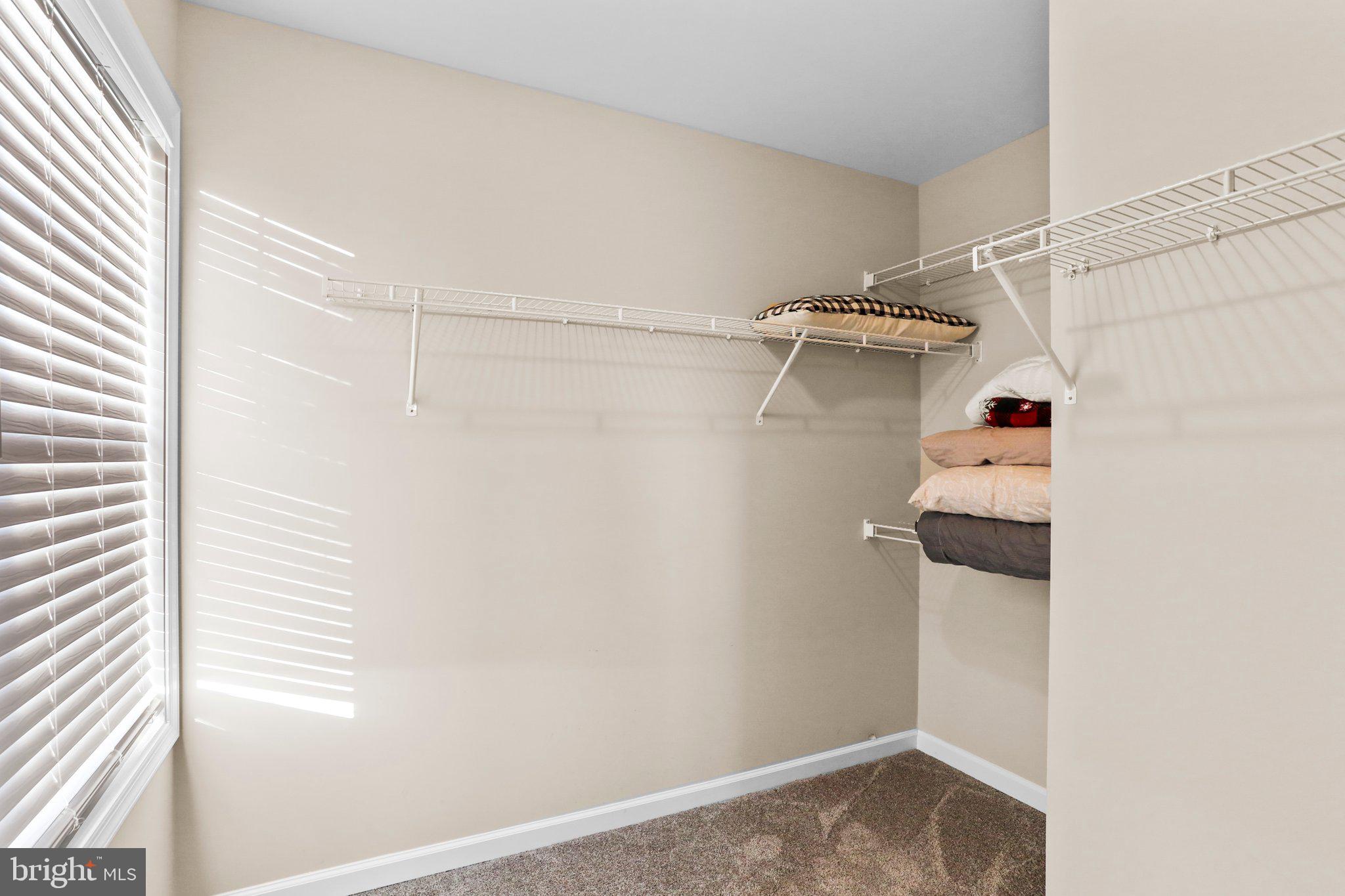 RED HILL - Residential