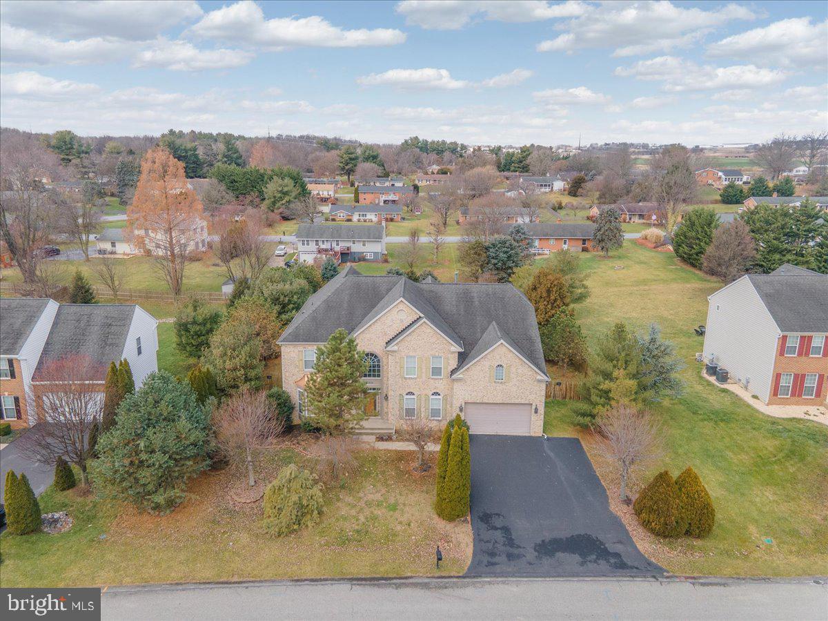 PARADISE MANOR - Residential