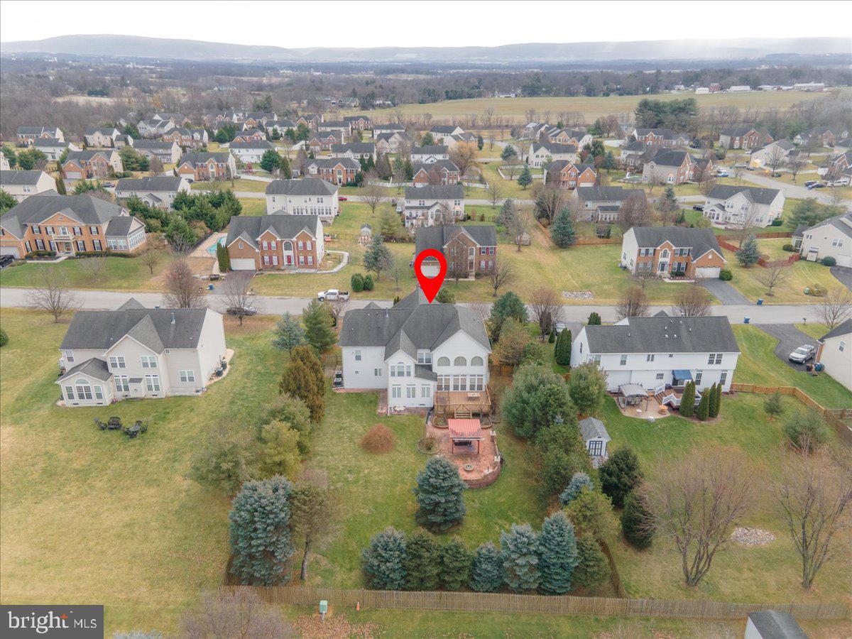 PARADISE MANOR - Residential