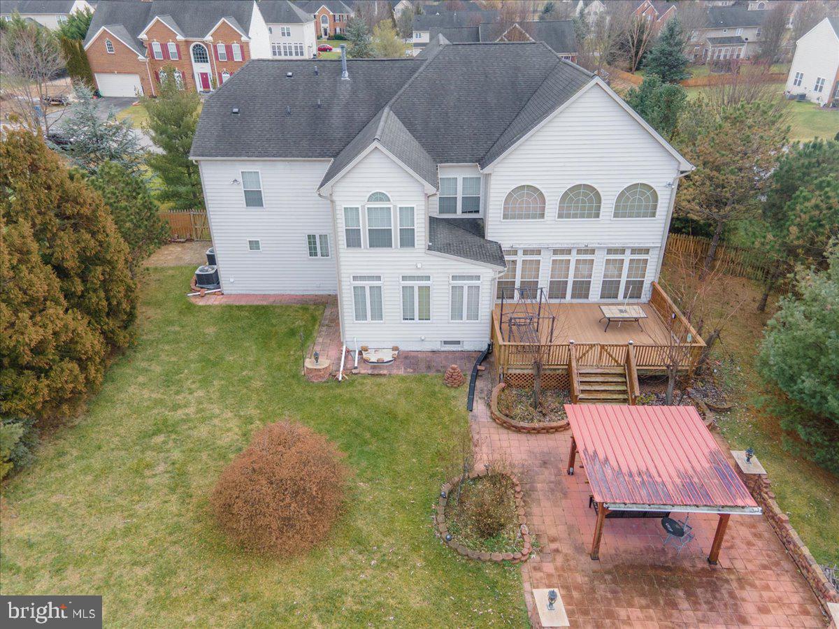 PARADISE MANOR - Residential