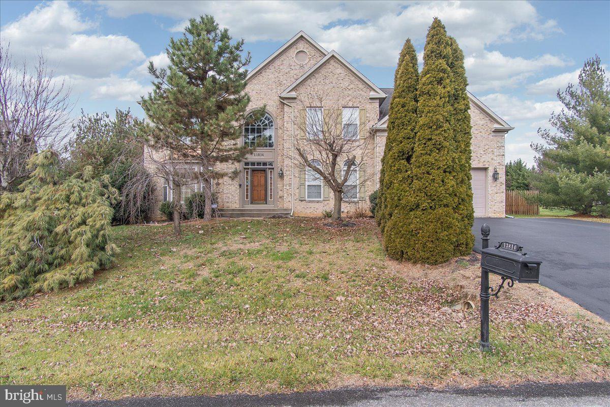 PARADISE MANOR - Residential