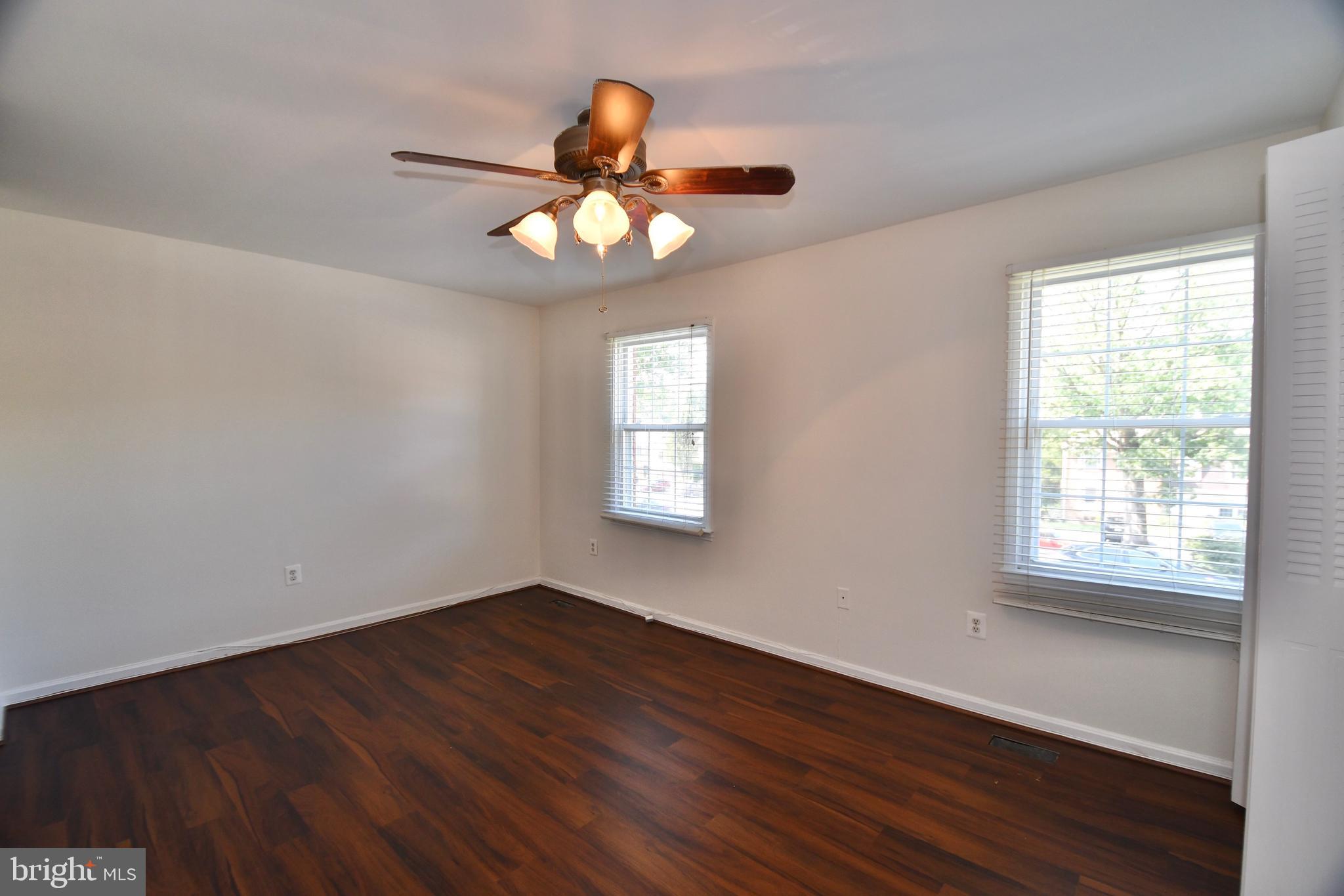 THOUSAND OAKS - Residential Lease