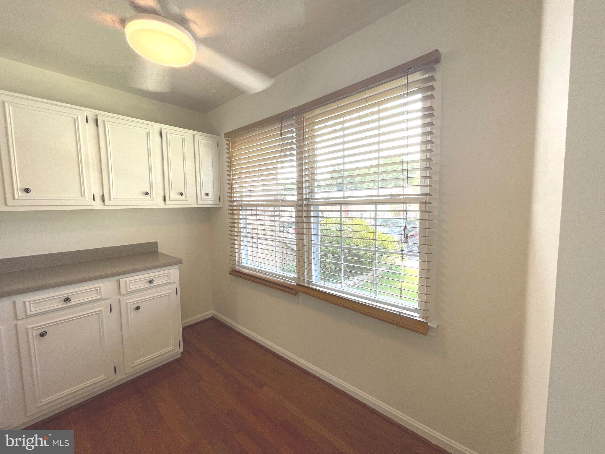 THOUSAND OAKS - Residential Lease