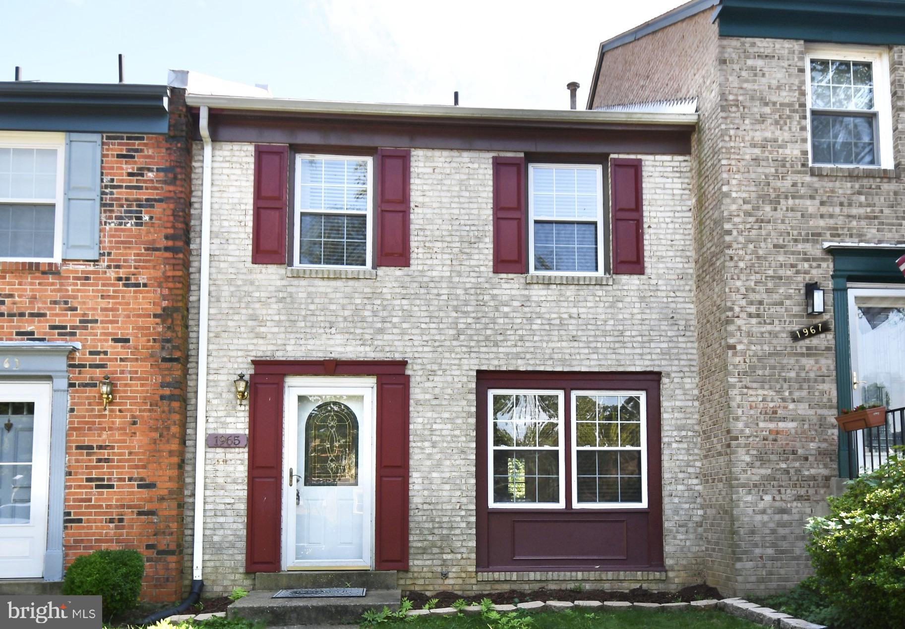 THOUSAND OAKS - Residential Lease