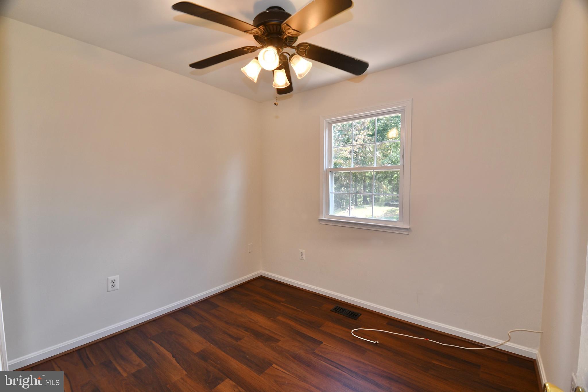 THOUSAND OAKS - Residential Lease