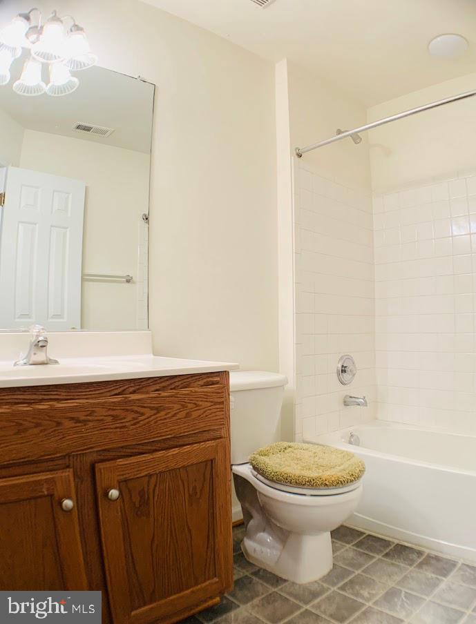 AZALEA WOODS - Residential Lease