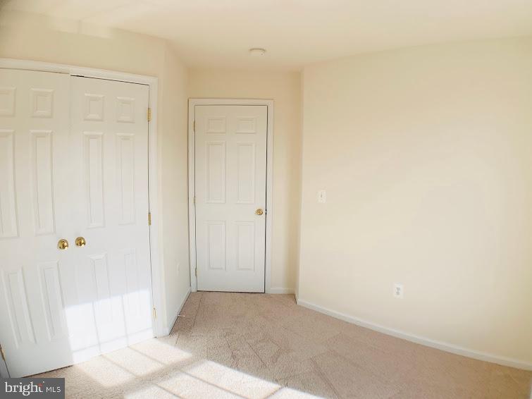 AZALEA WOODS - Residential Lease