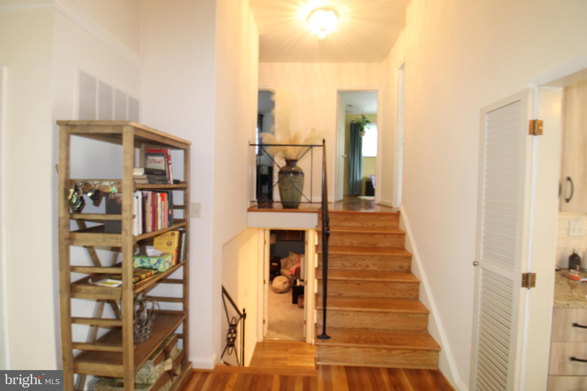 GREENWOOD KNOLLS - Residential