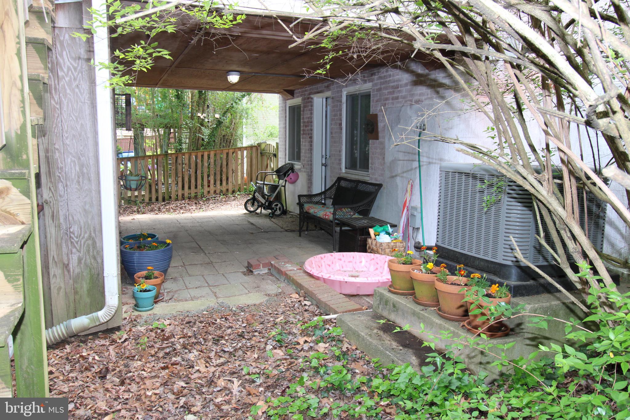 GREENWOOD KNOLLS - Residential