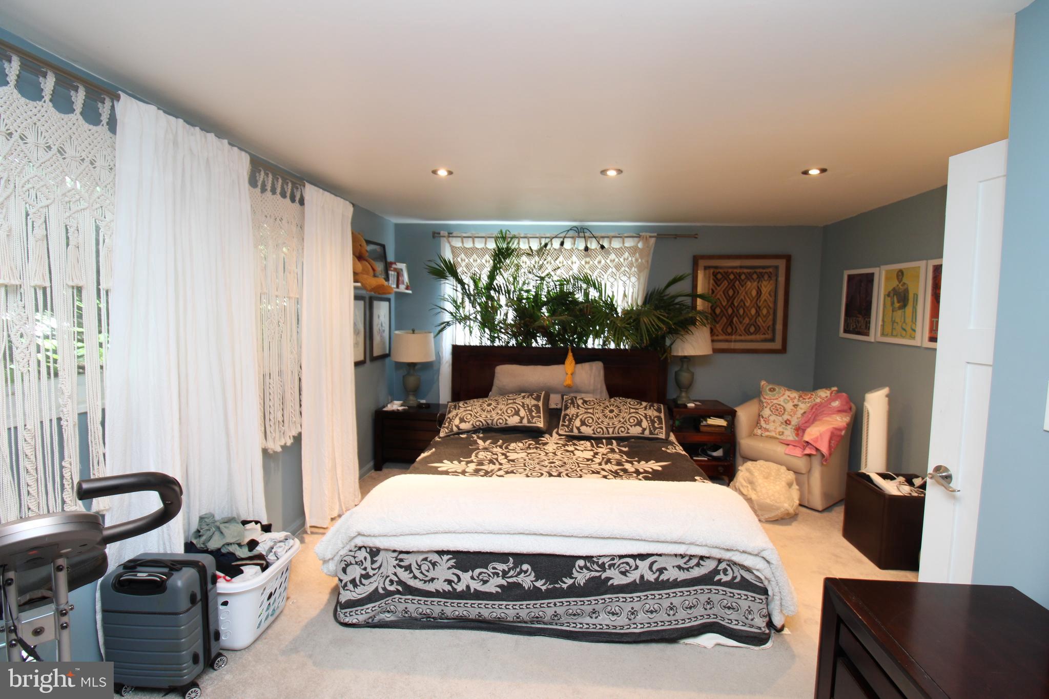 GREENWOOD KNOLLS - Residential