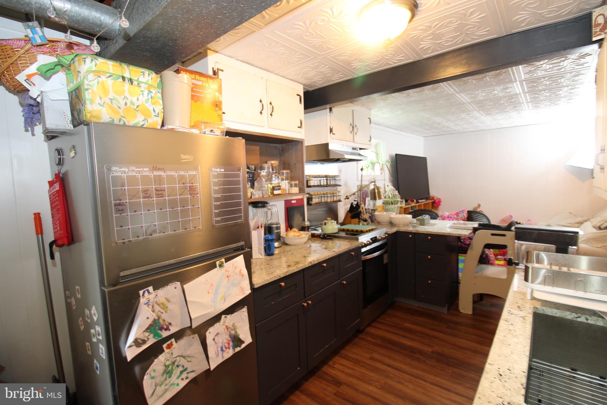 GREENWOOD KNOLLS - Residential