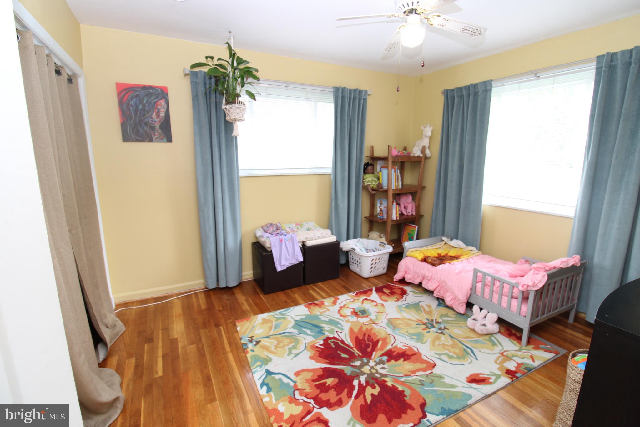 GREENWOOD KNOLLS - Residential