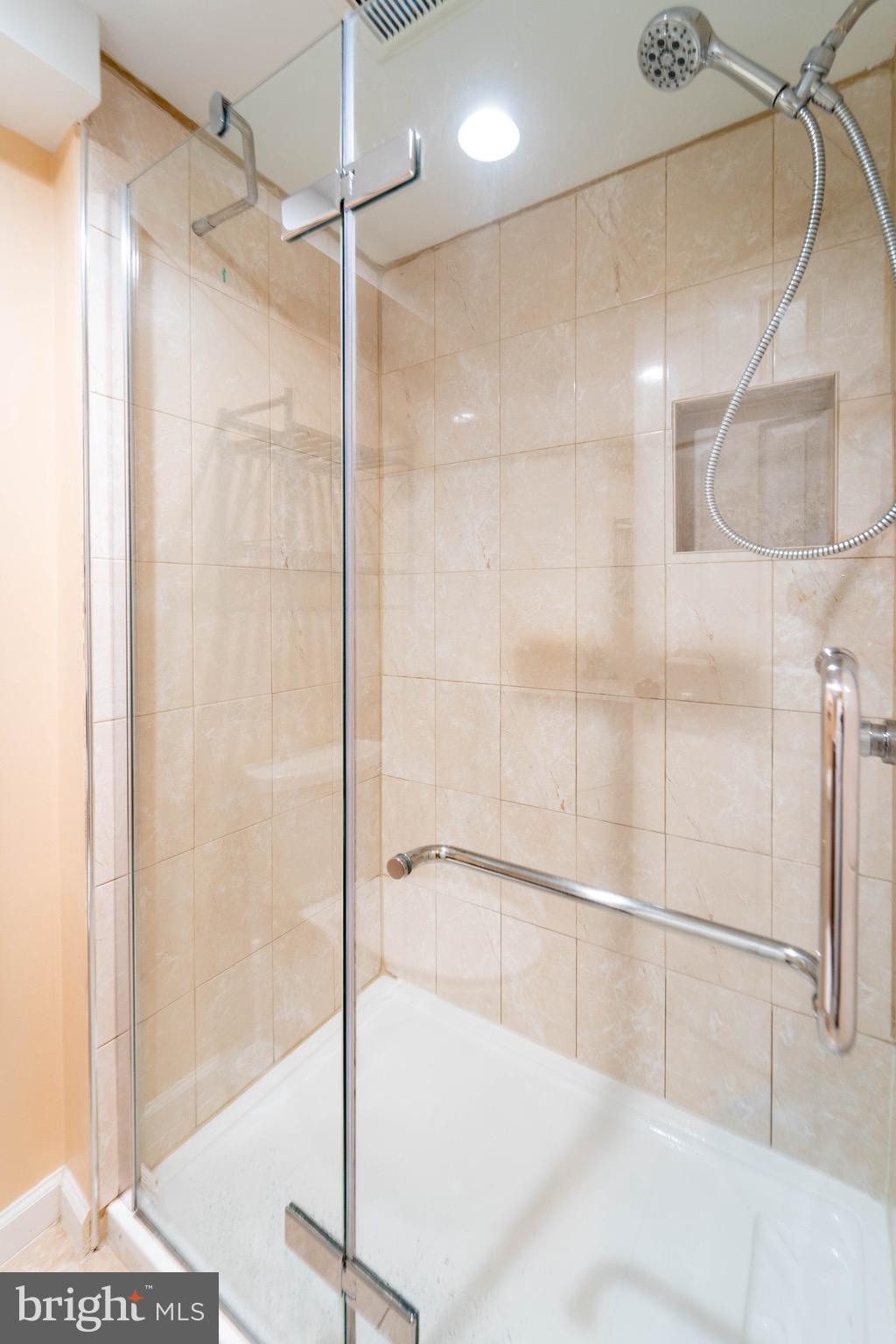 WOODFIELD ESTATES - Residential Lease