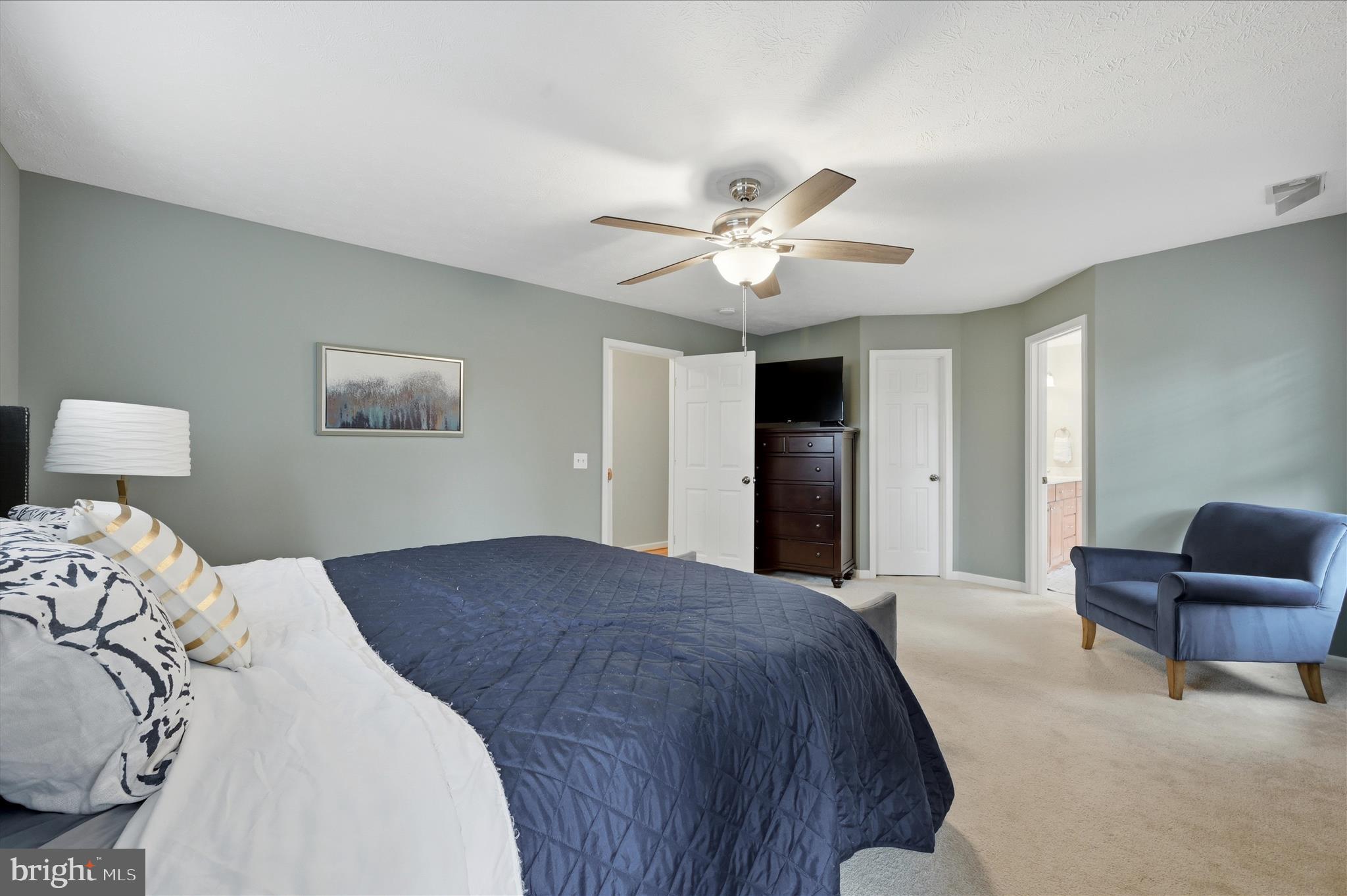 LAKE HOLIDAY ESTATES - Residential