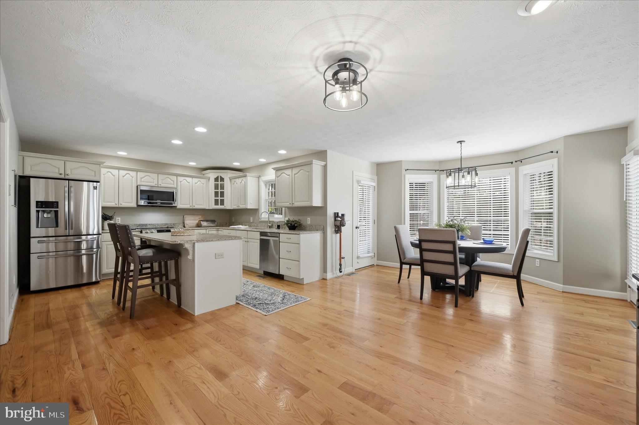 LAKE HOLIDAY ESTATES - Residential