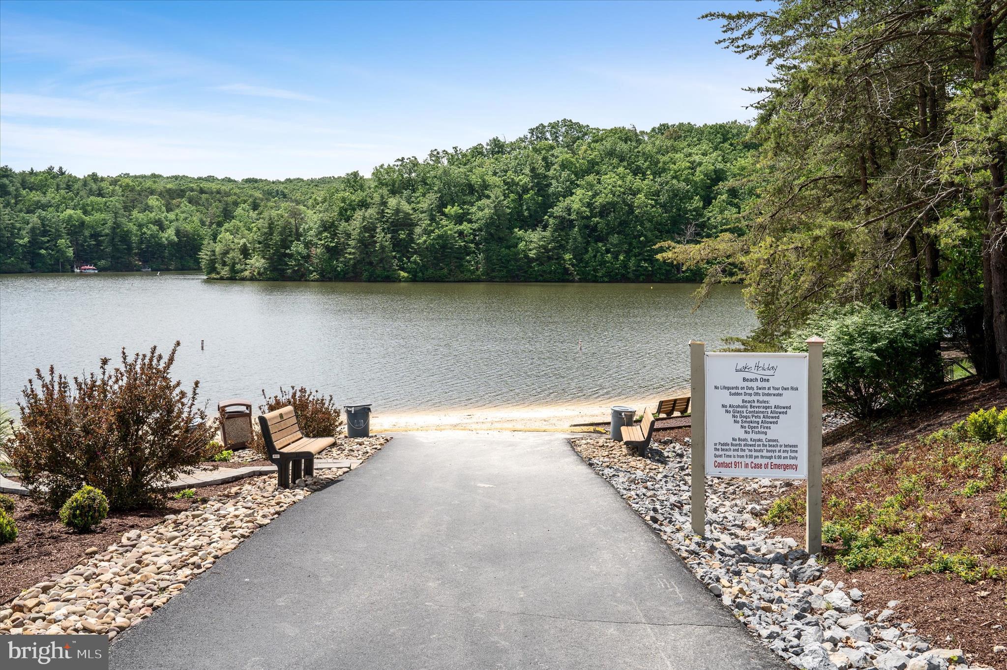 LAKE HOLIDAY ESTATES - Residential