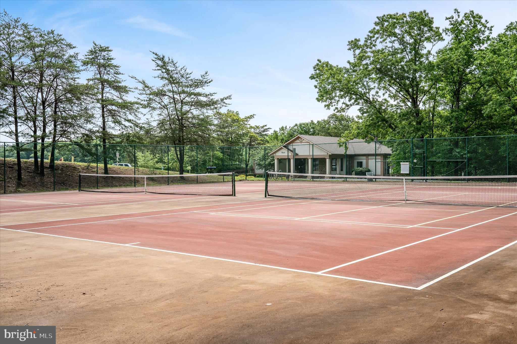 LAKE HOLIDAY ESTATES - Residential