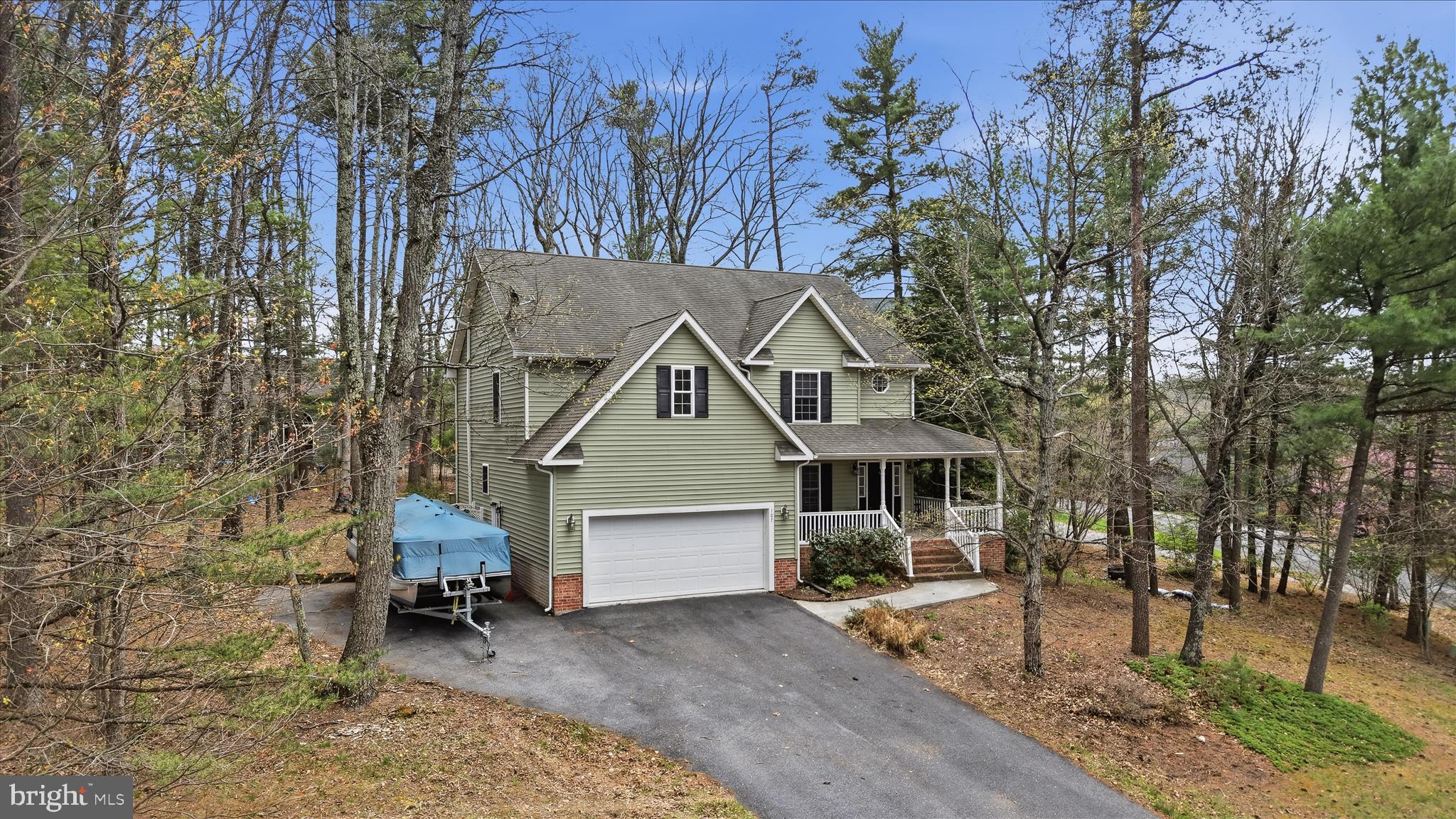 LAKE HOLIDAY ESTATES - Residential