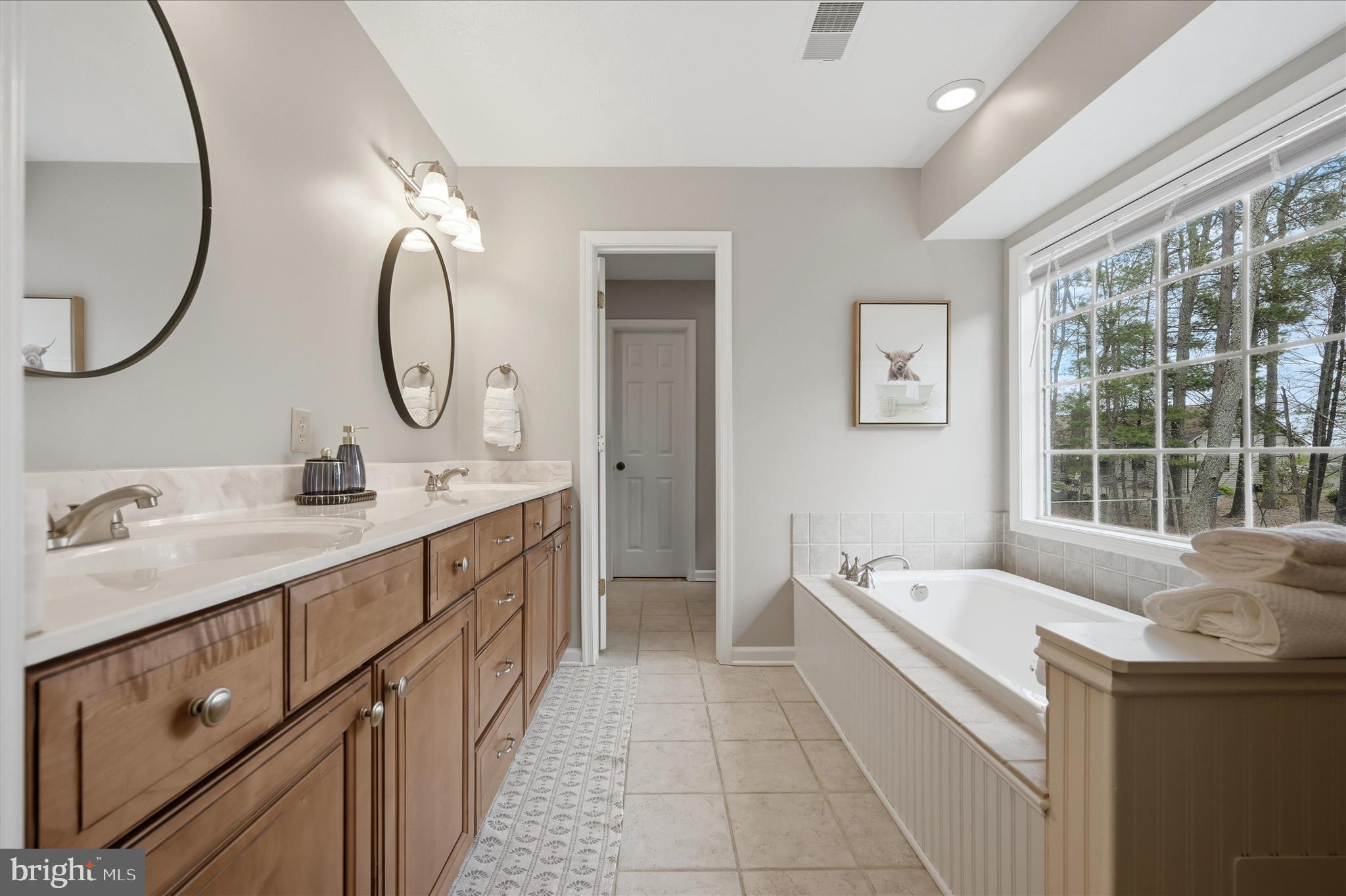 LAKE HOLIDAY ESTATES - Residential