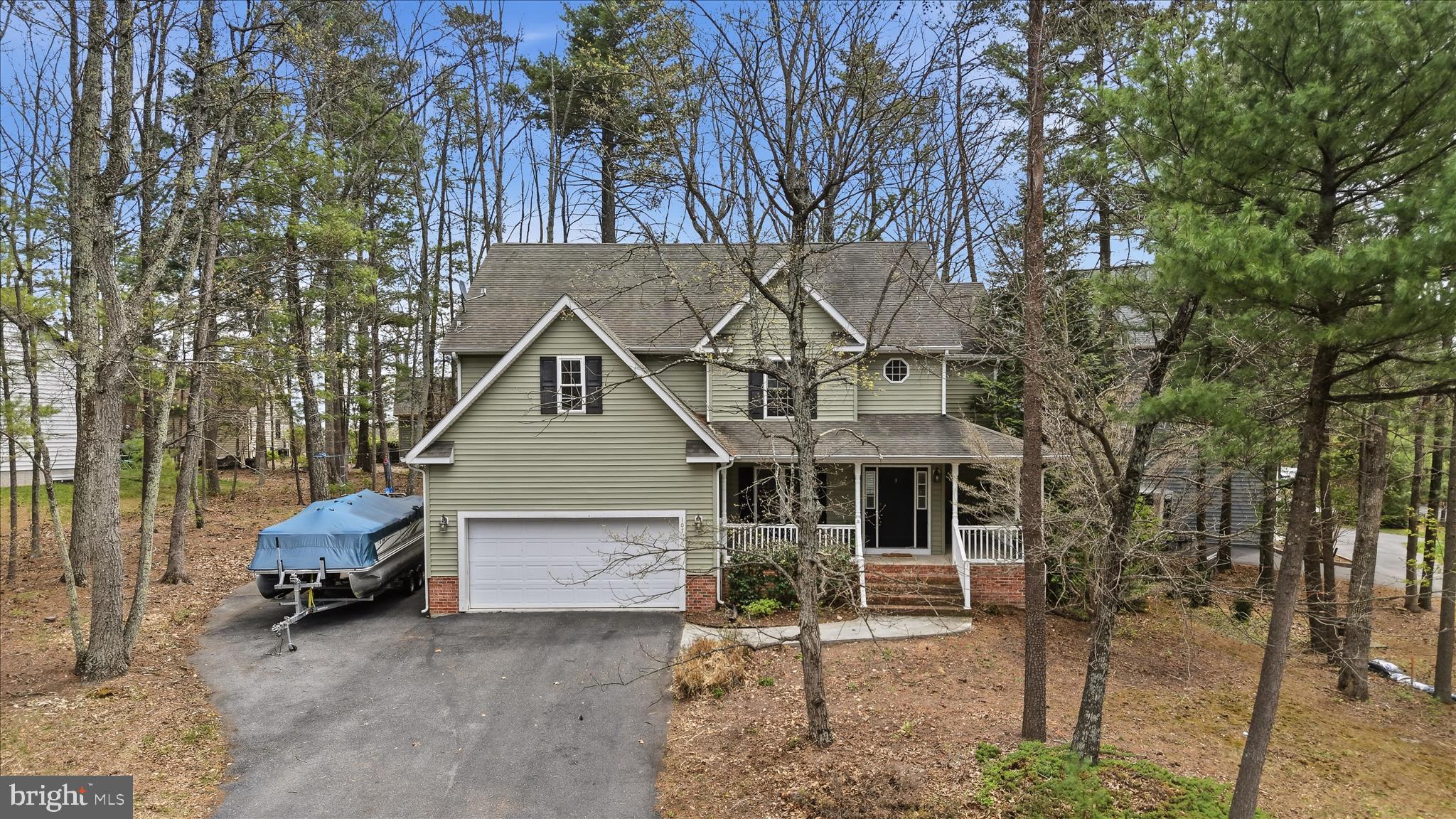 LAKE HOLIDAY ESTATES - Residential