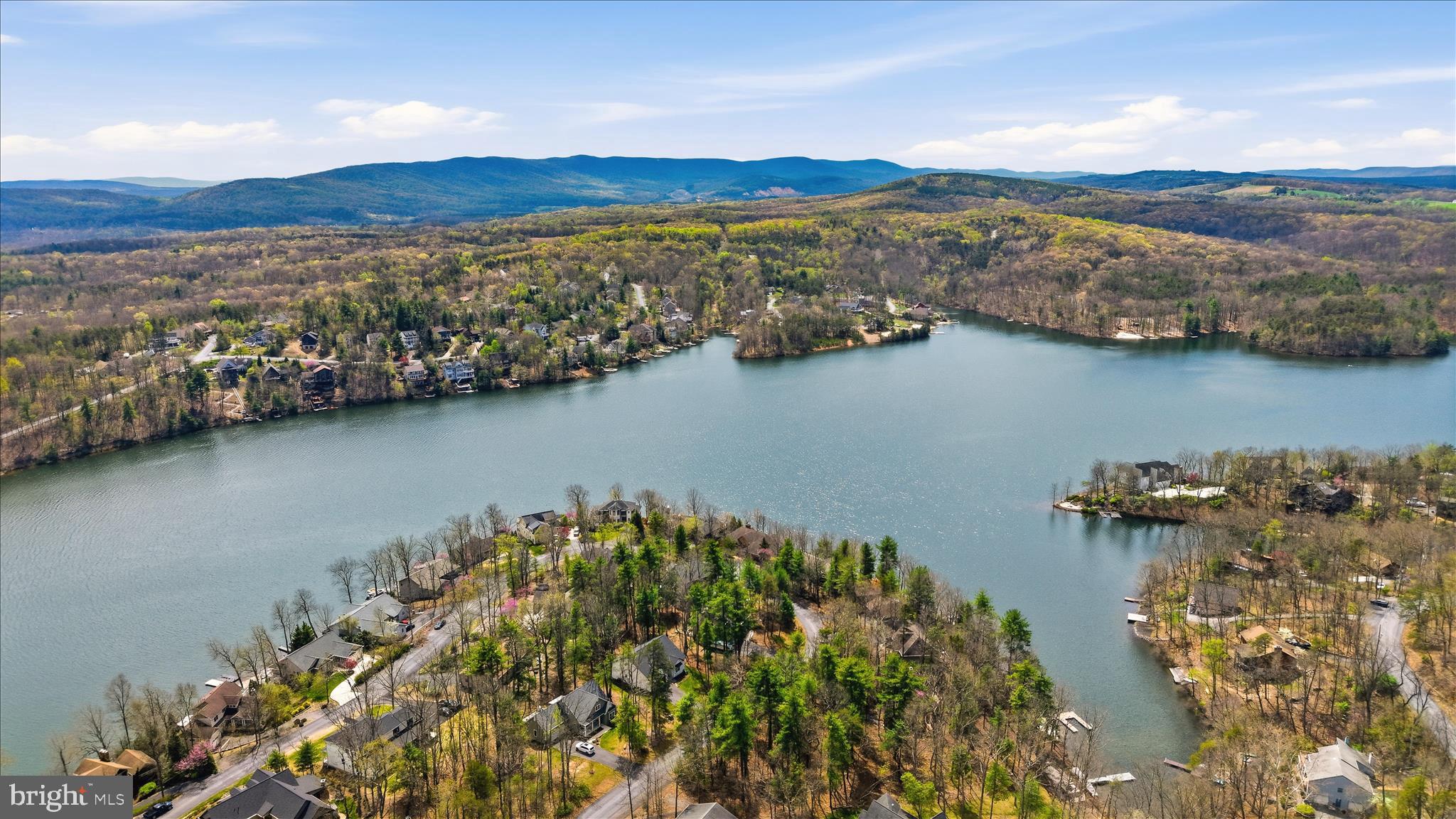 LAKE HOLIDAY ESTATES - Residential