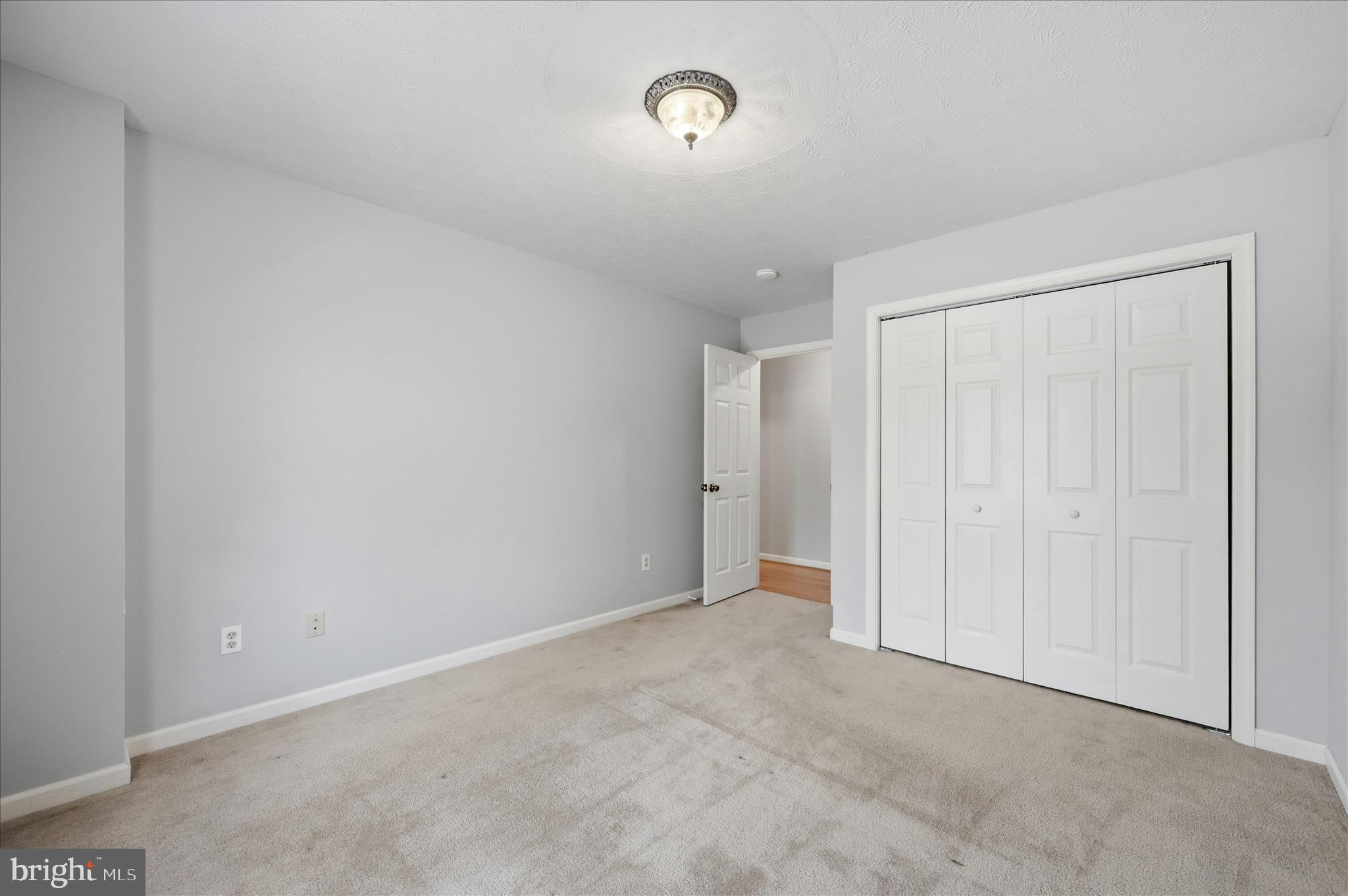 LAKE HOLIDAY ESTATES - Residential