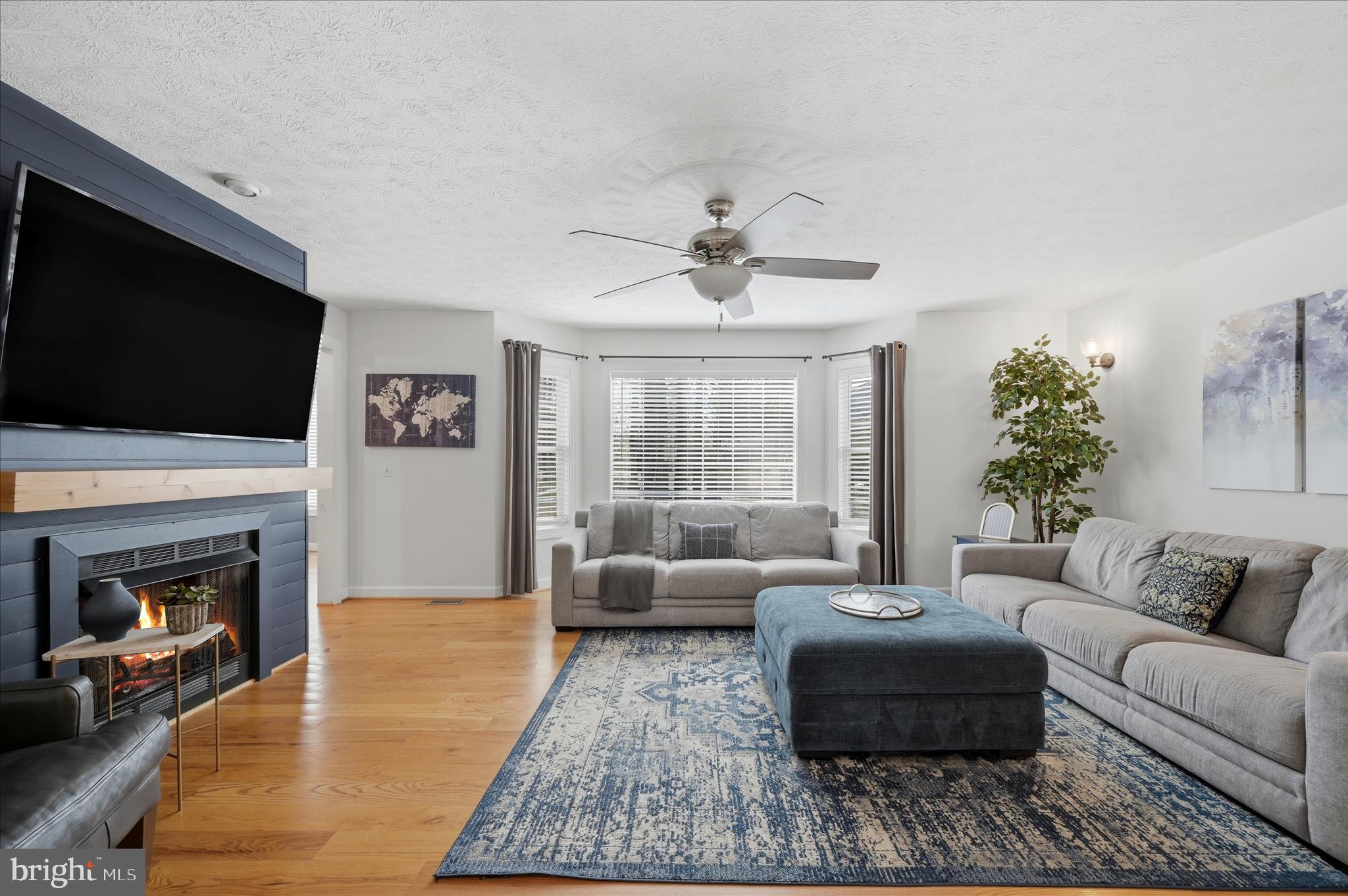 LAKE HOLIDAY ESTATES - Residential