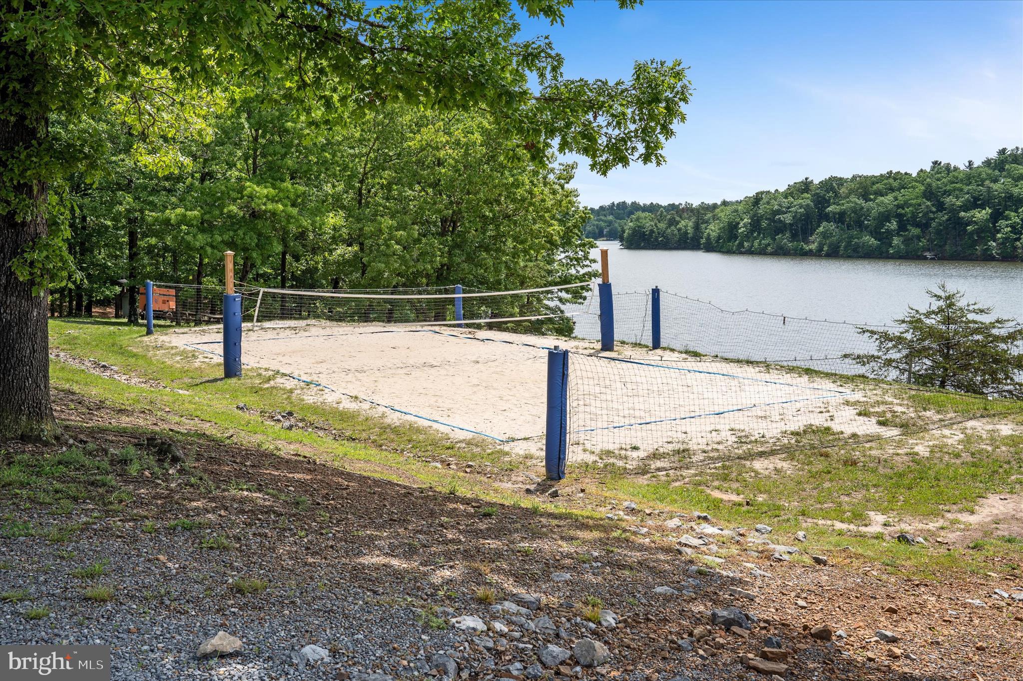 LAKE HOLIDAY ESTATES - Residential