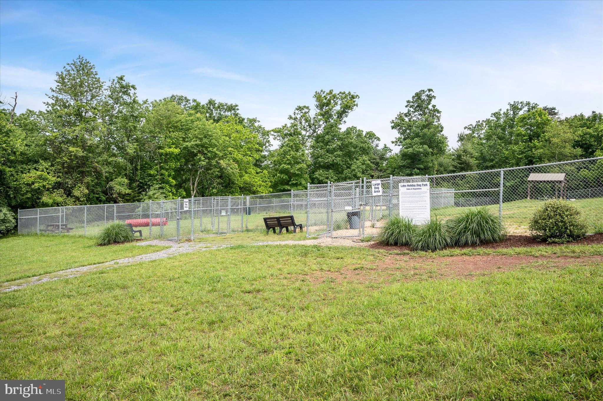 LAKE HOLIDAY ESTATES - Residential