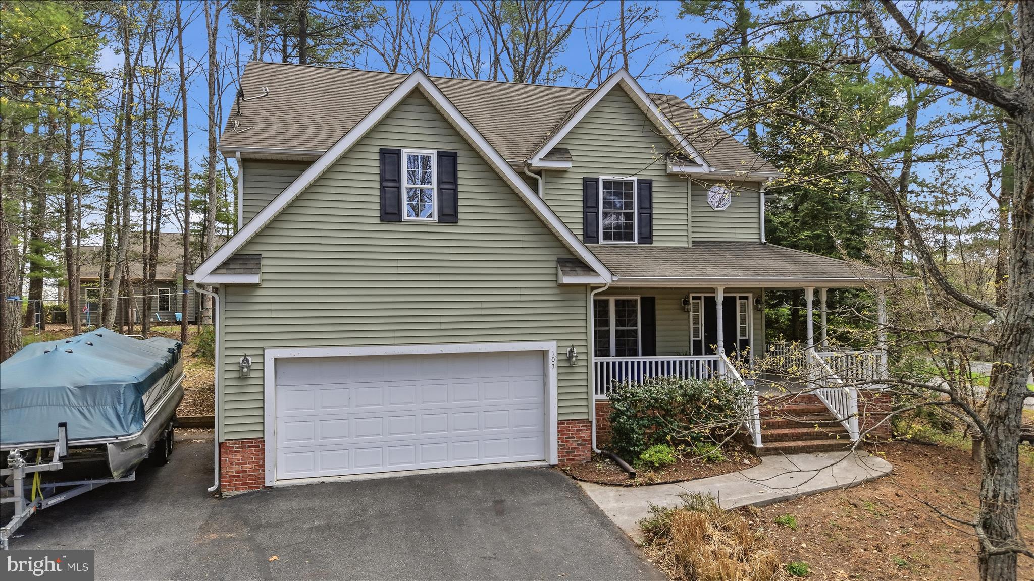 LAKE HOLIDAY ESTATES - Residential