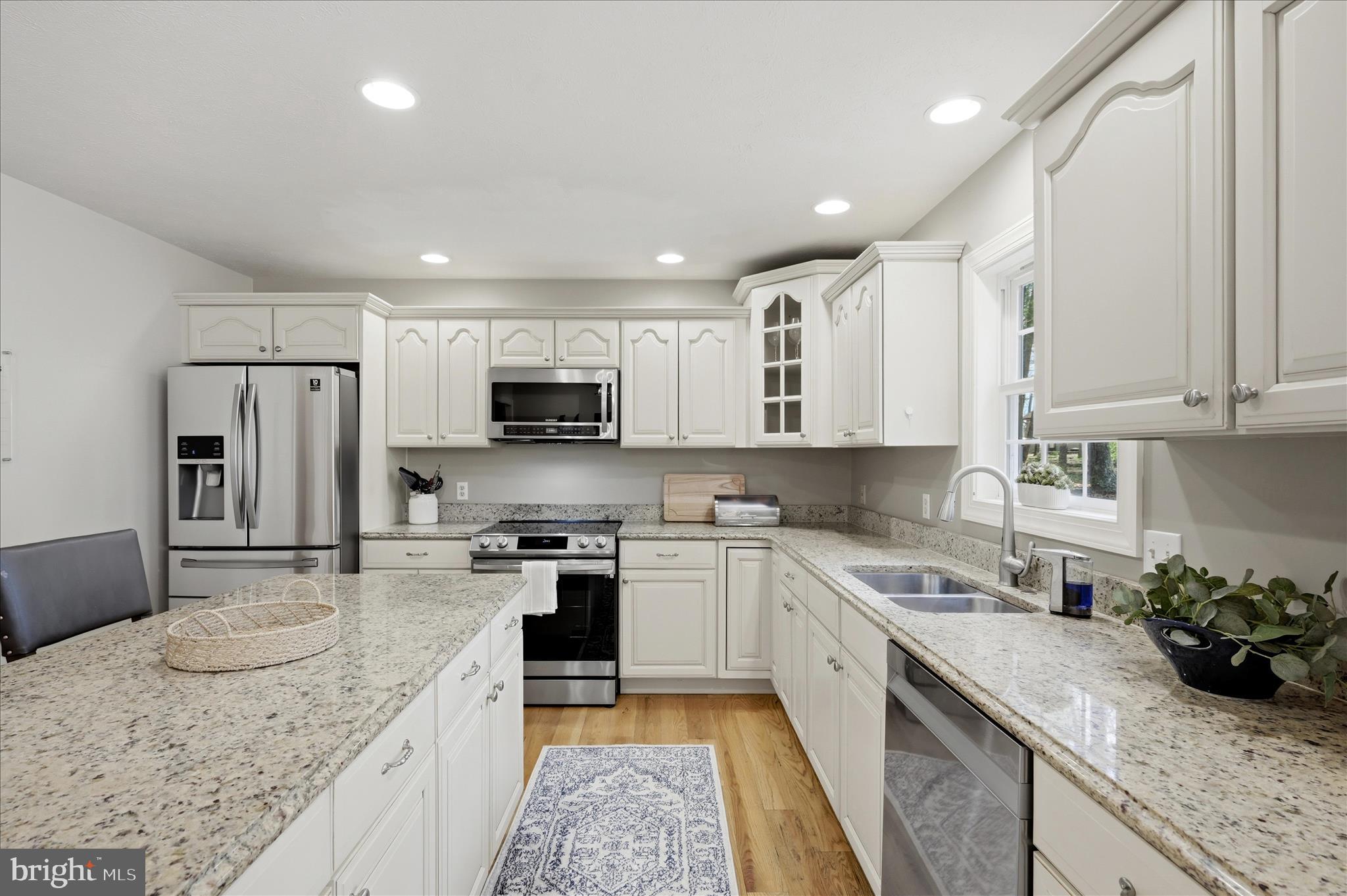 LAKE HOLIDAY ESTATES - Residential