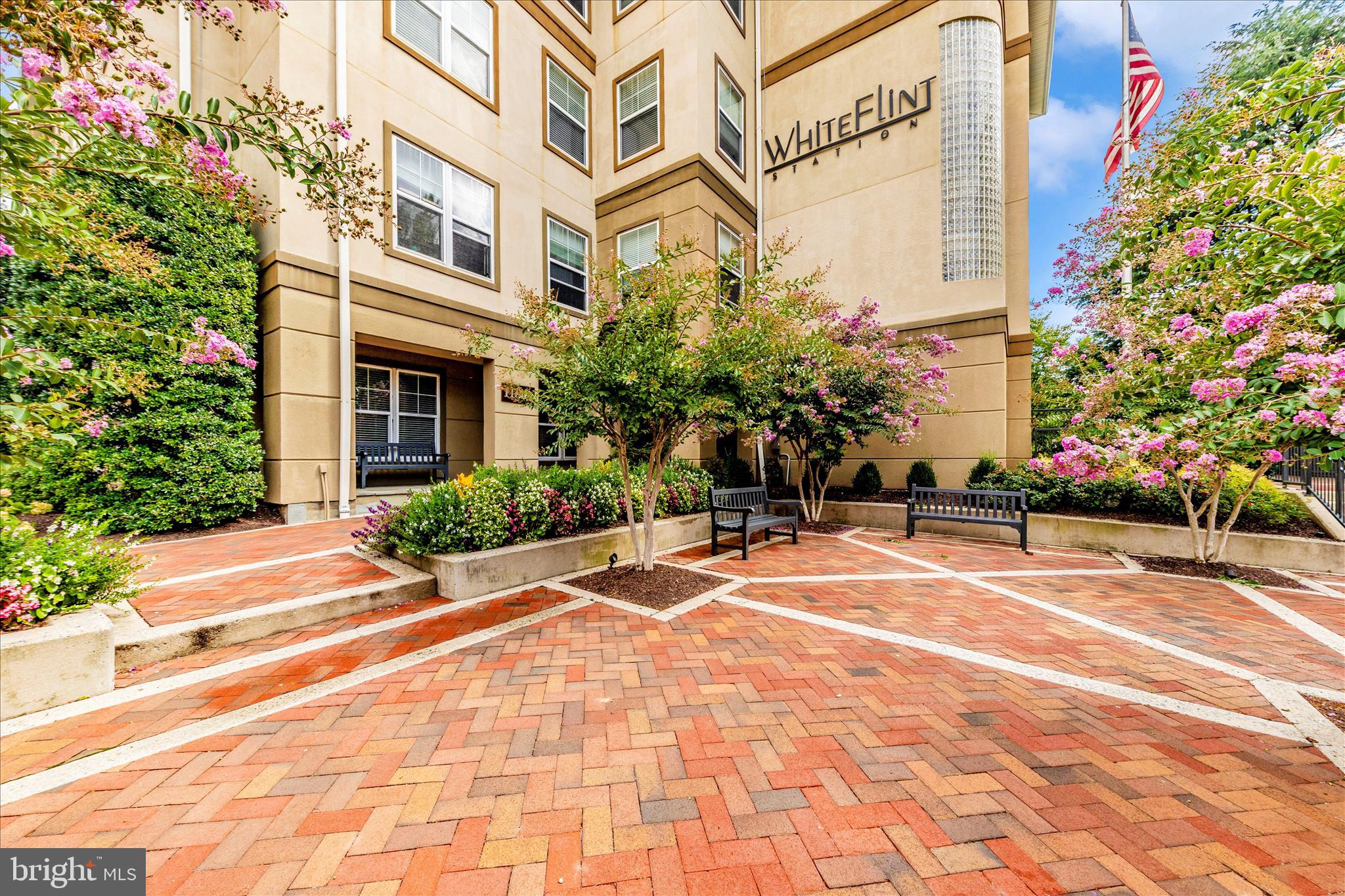 WHITE FLINT STATION - Residential